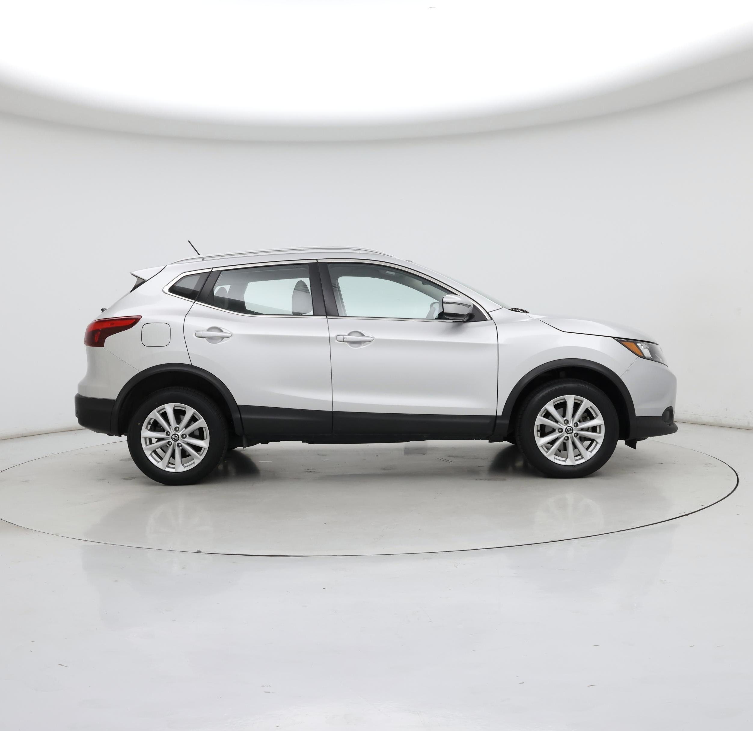 Thumbnail: 2019 Nissan Rogue Sport - 7