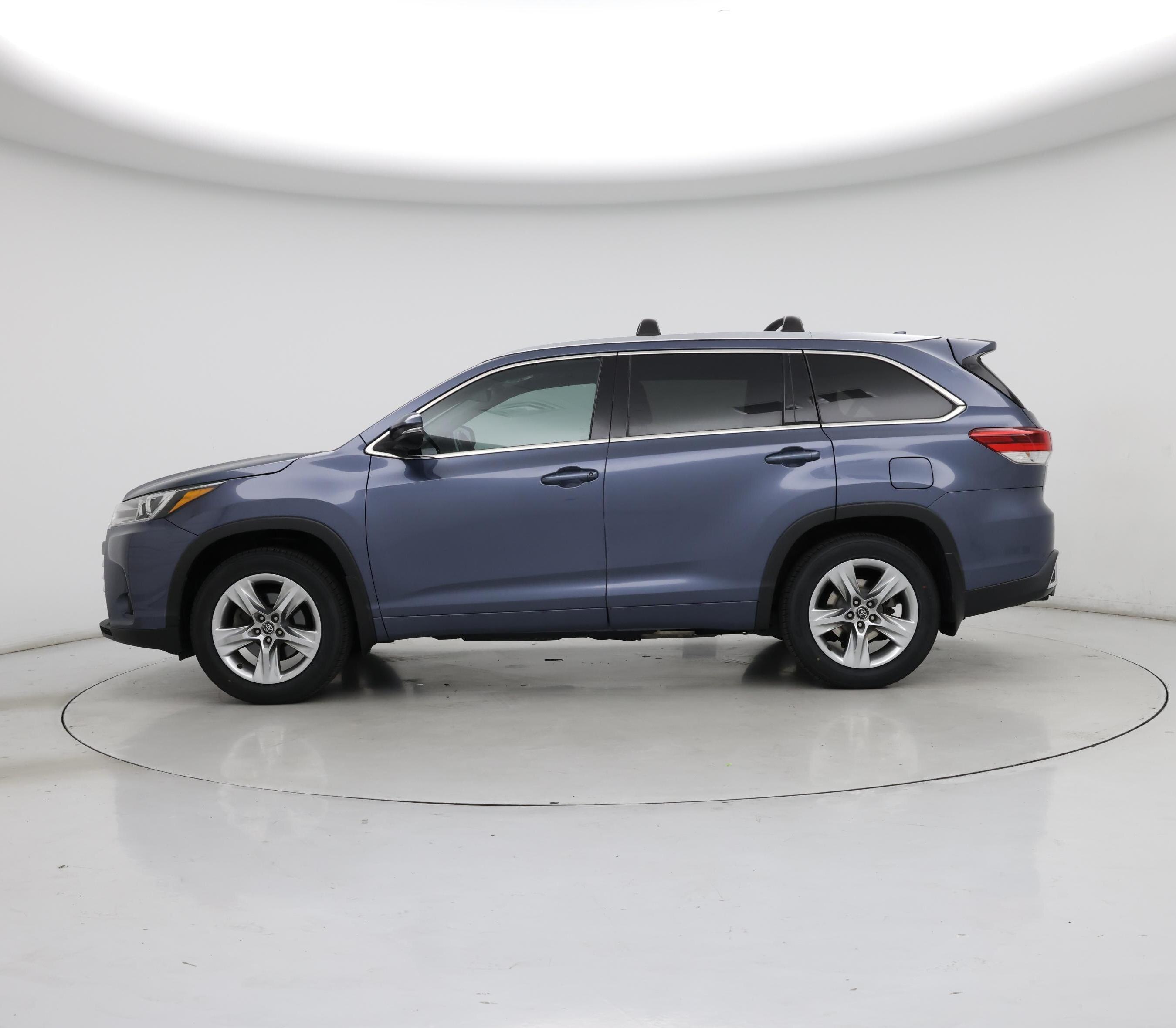 Thumbnail: 2018 Toyota Highlander - 3