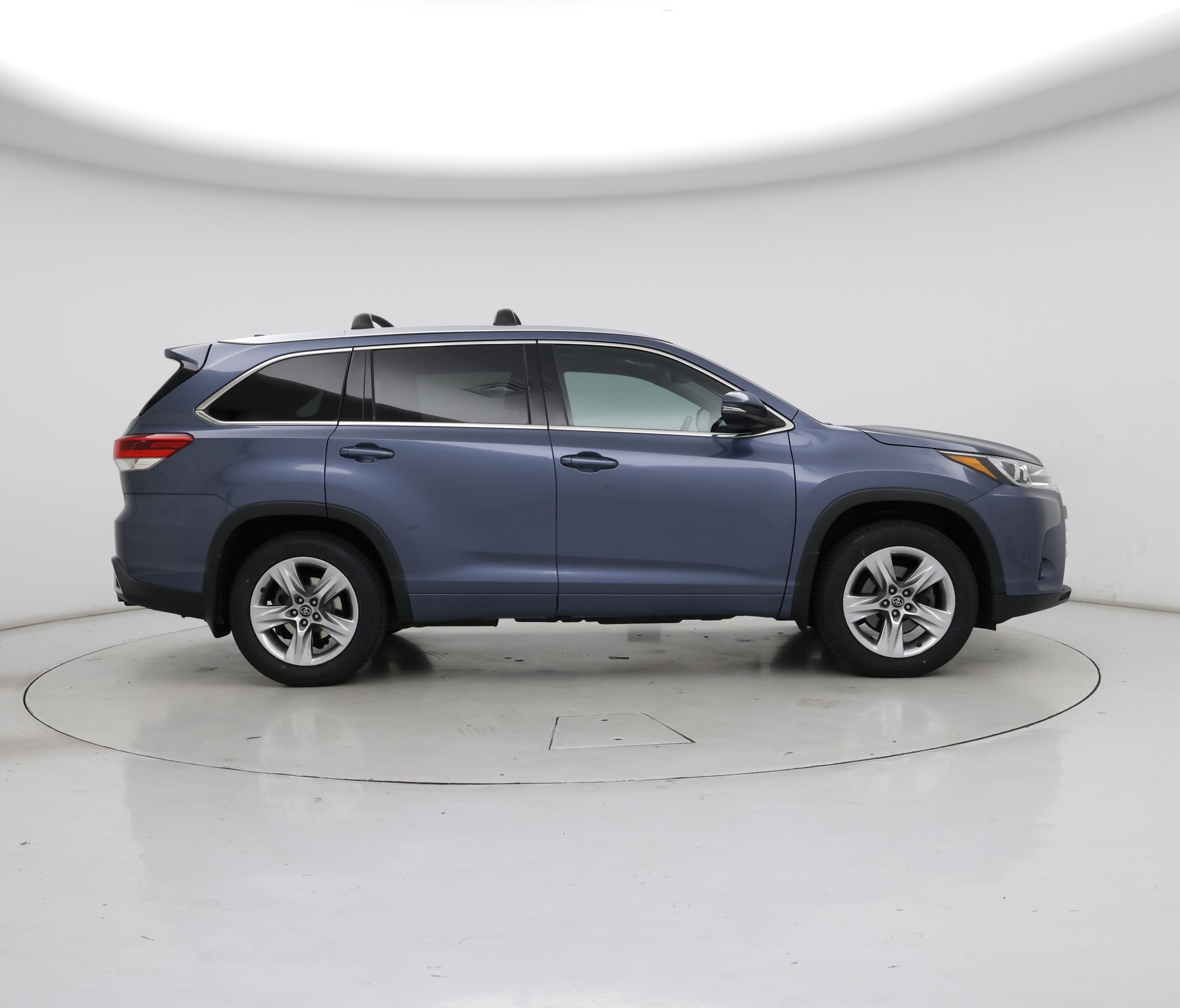 Thumbnail: 2018 Toyota Highlander - 7