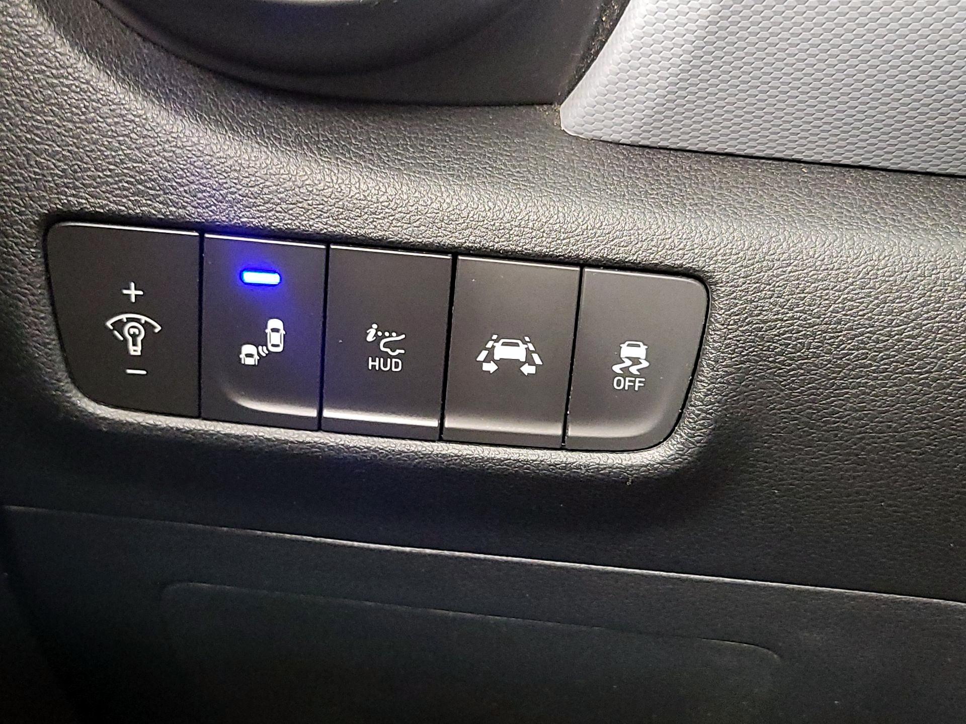 Thumbnail: 2020 Hyundai Kona - 13