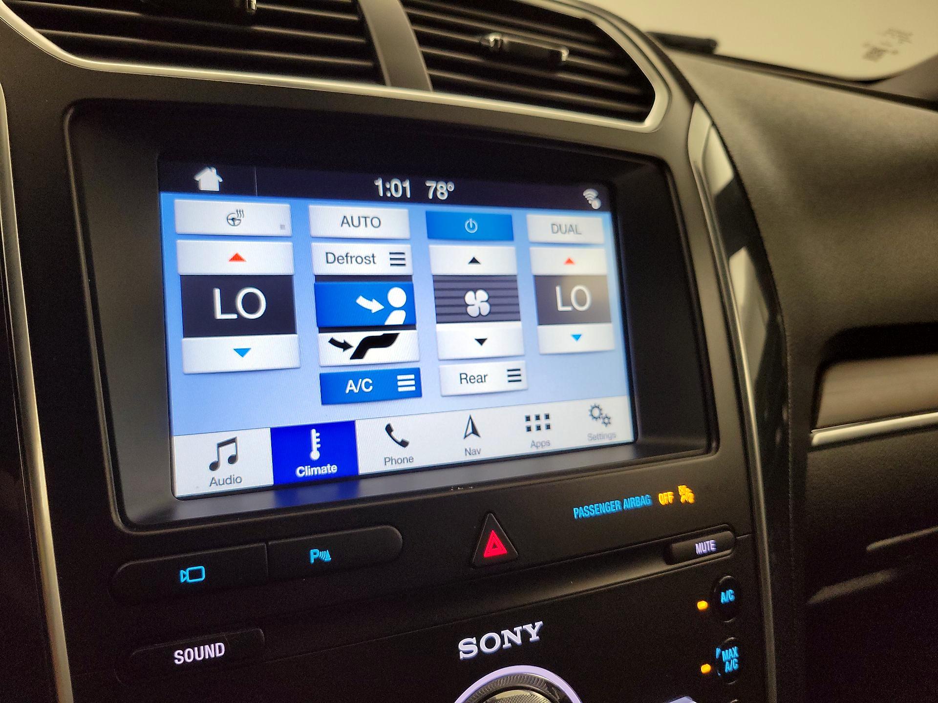 Thumbnail: 2019 Ford Explorer - 17