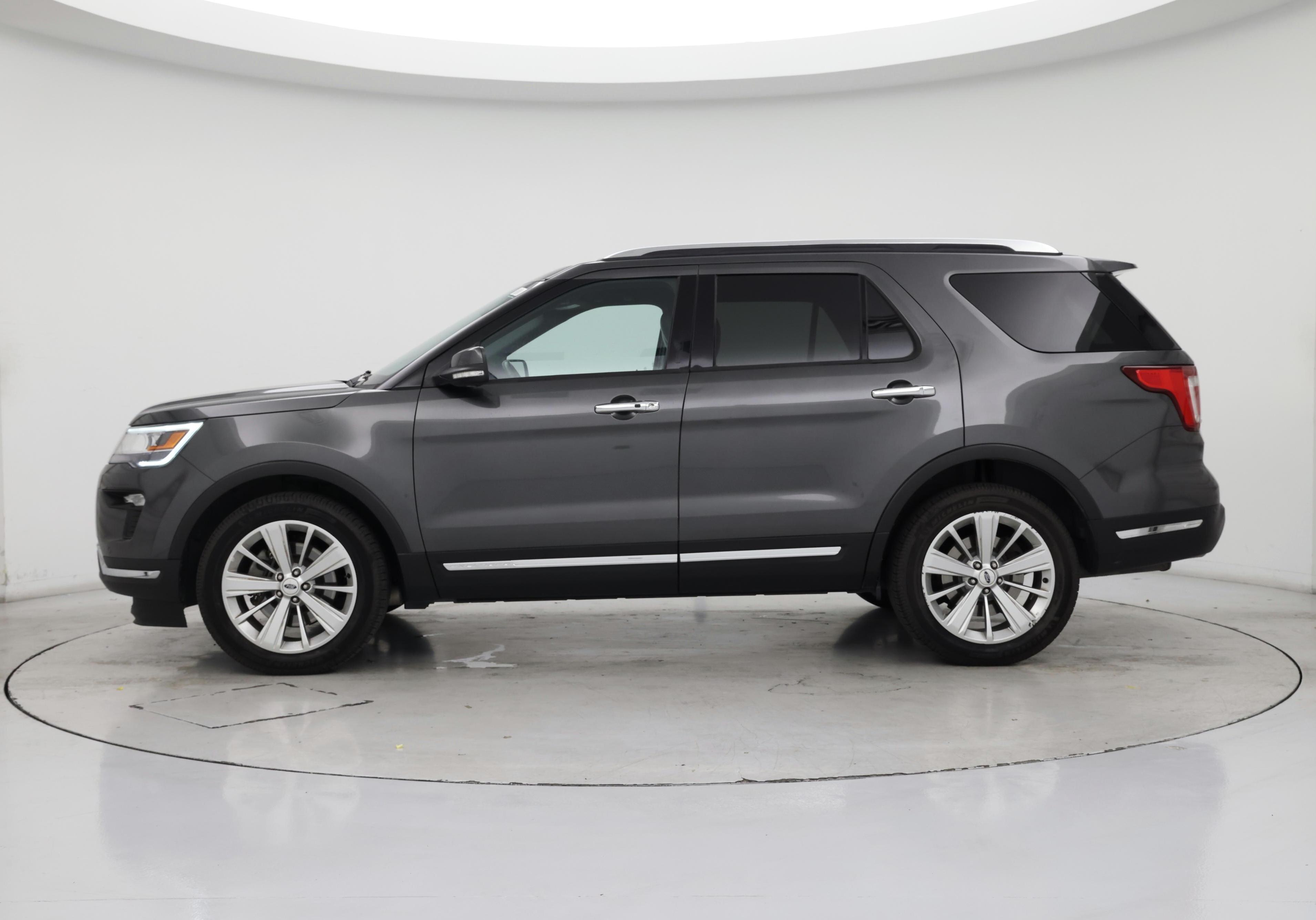Thumbnail: 2019 Ford Explorer - 3