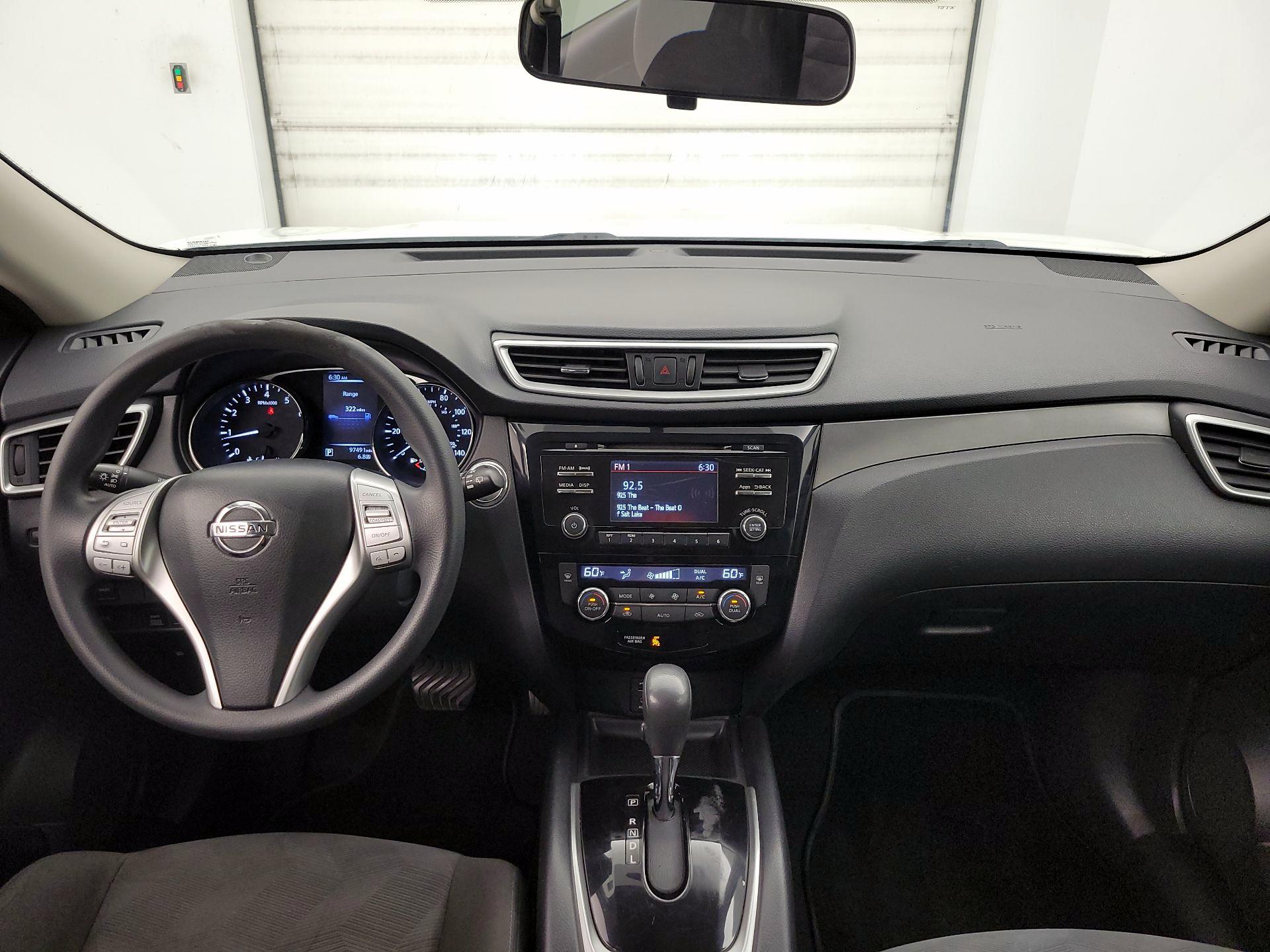 Thumbnail: 2016 Nissan Rogue - 9