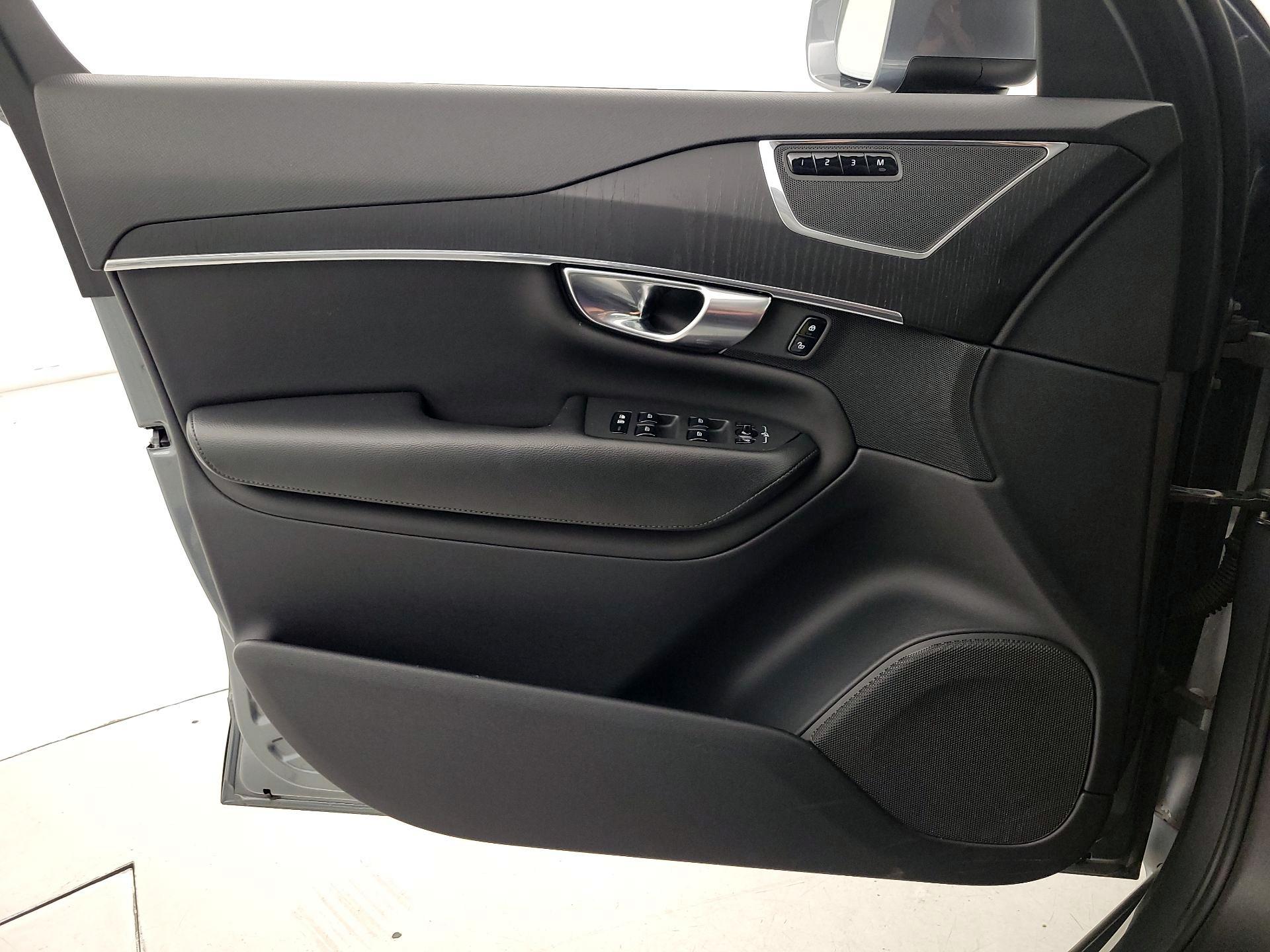 Thumbnail: 2020 Volvo XC90 - 12