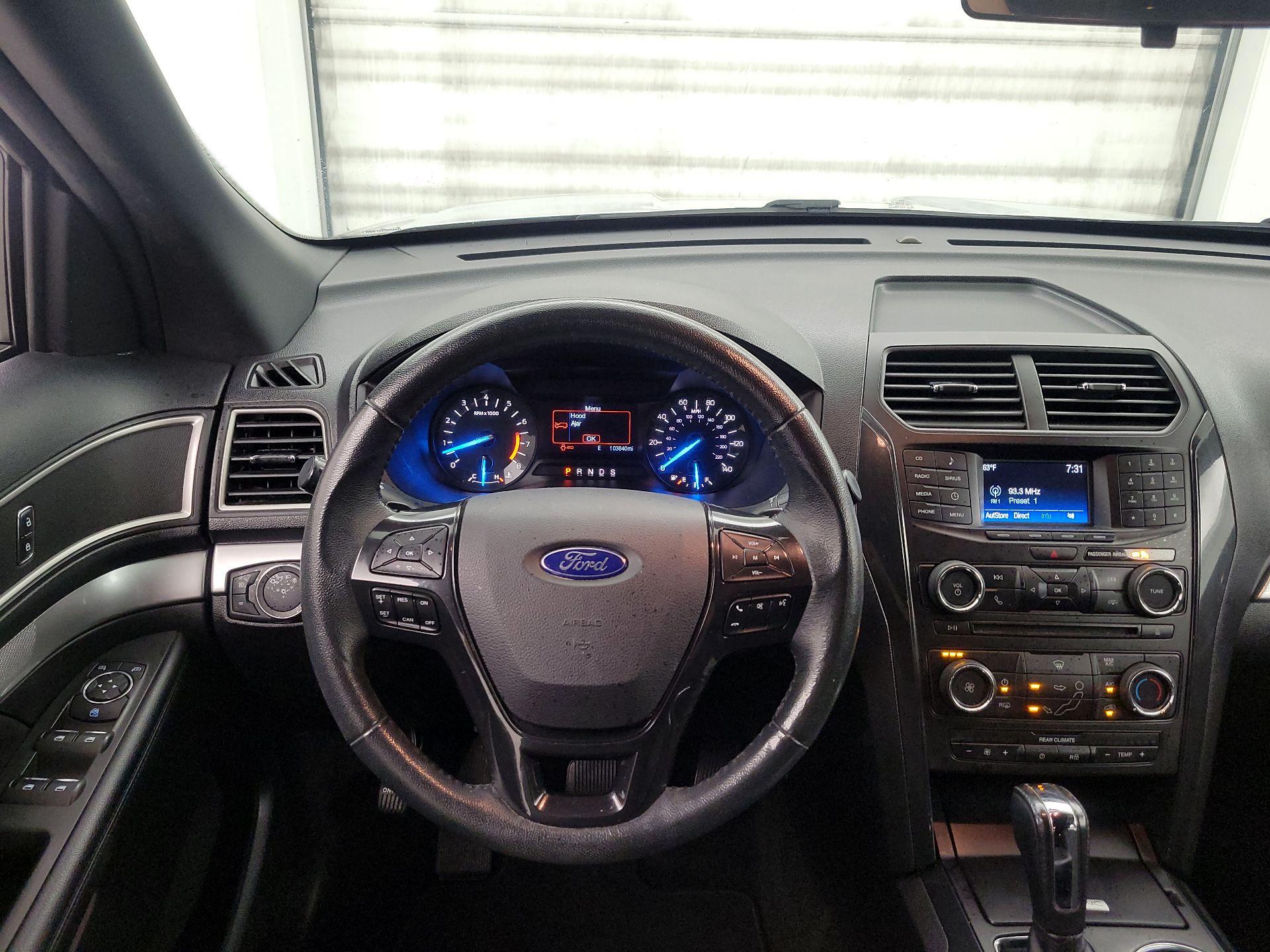 Thumbnail: 2017 Ford Explorer - 10