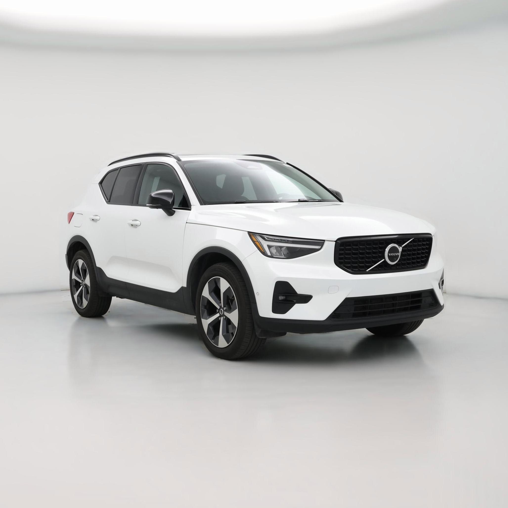 Thumbnail: 2023 Volvo XC40 - 1