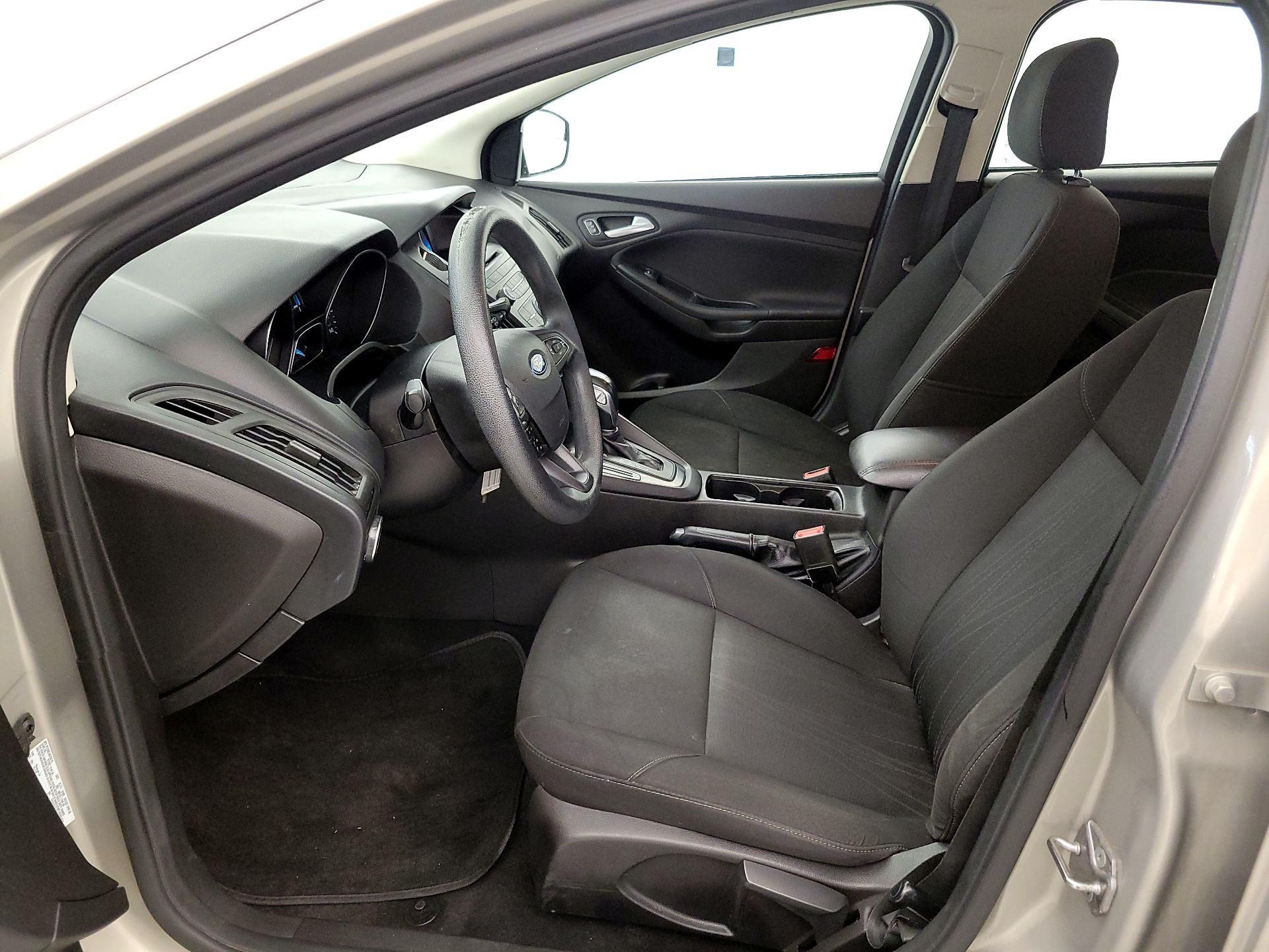 Thumbnail: 2015 Ford Focus - 11