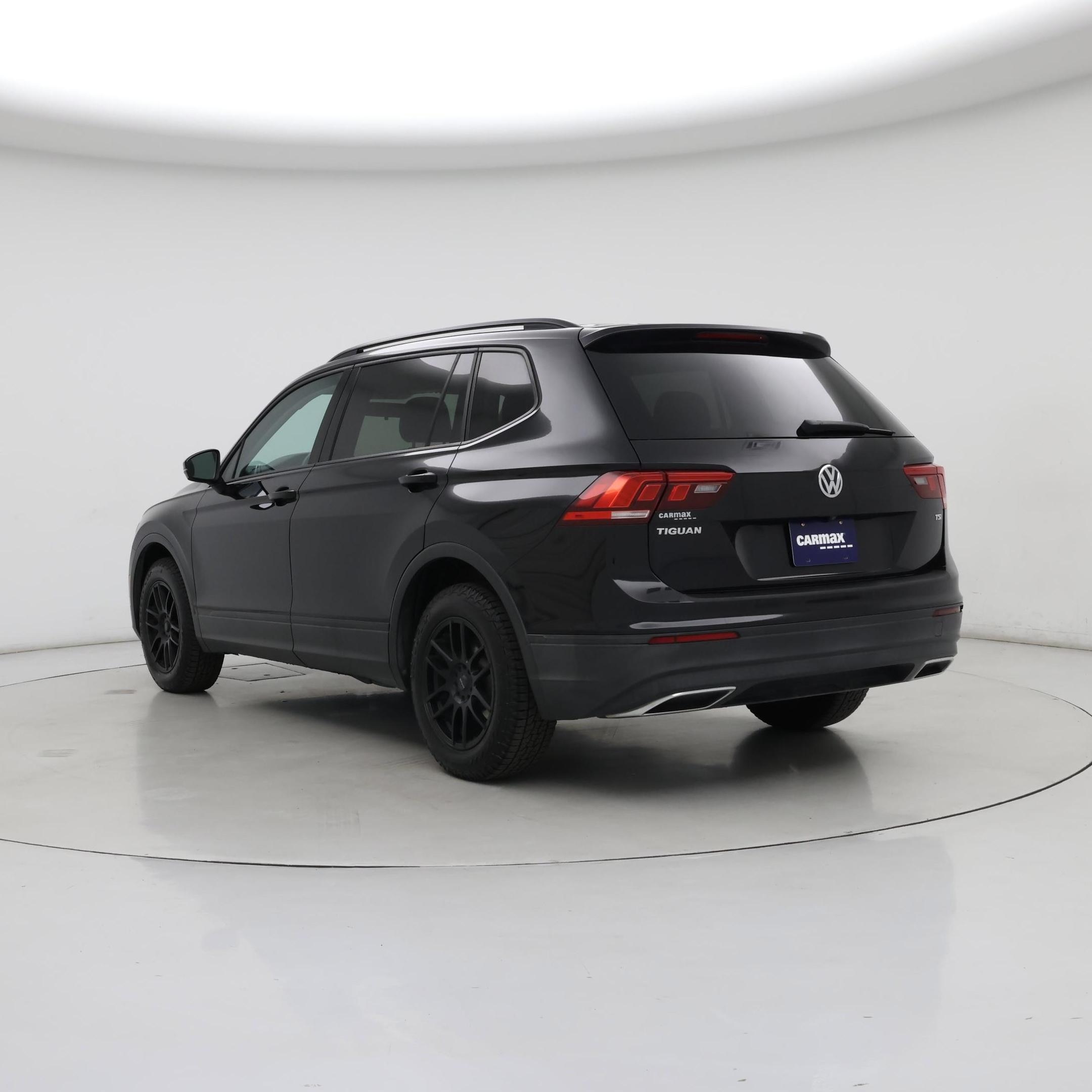 Thumbnail: 2018 Volkswagen Tiguan - 2