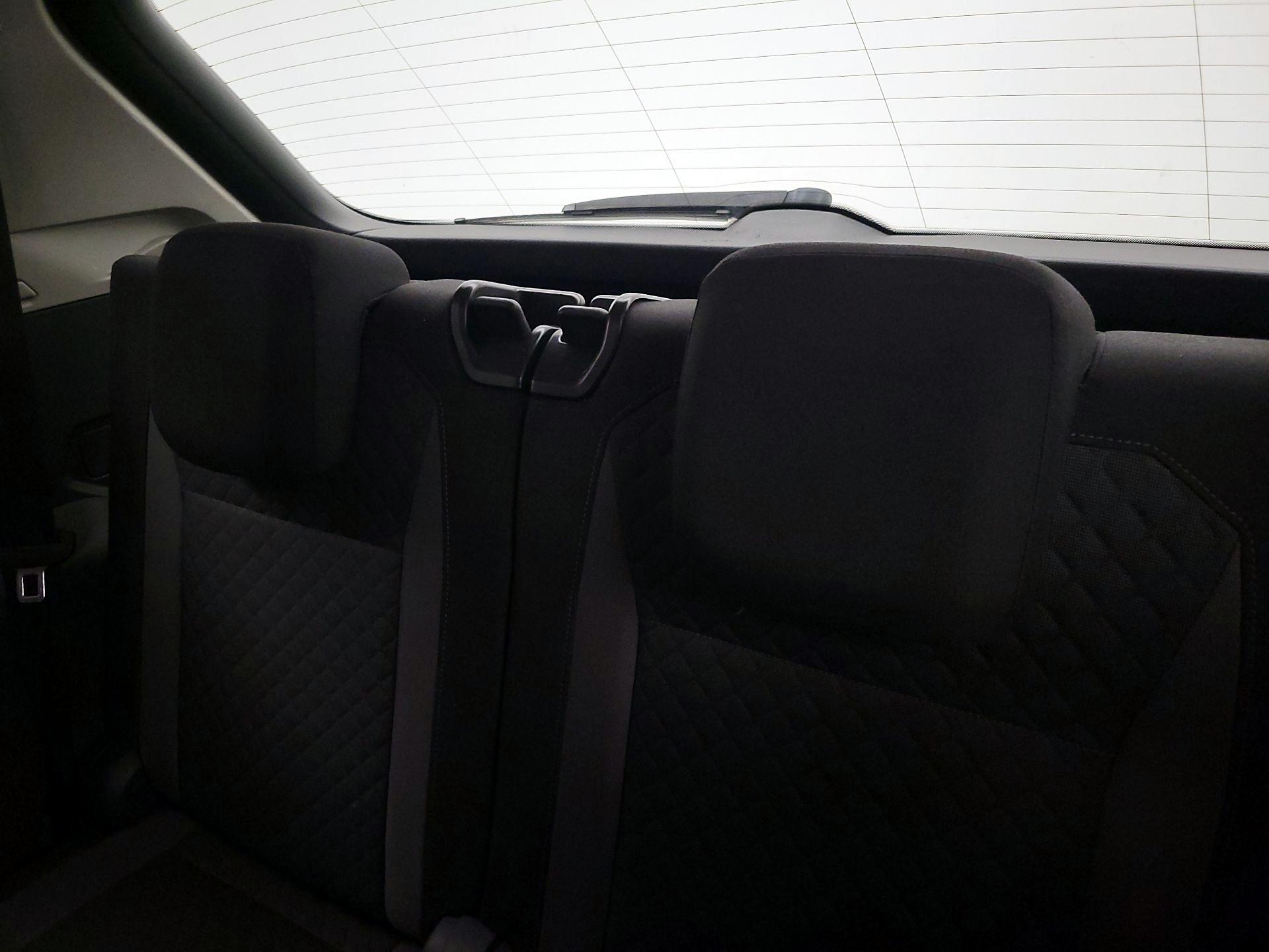 Thumbnail: 2018 Volkswagen Tiguan - 20