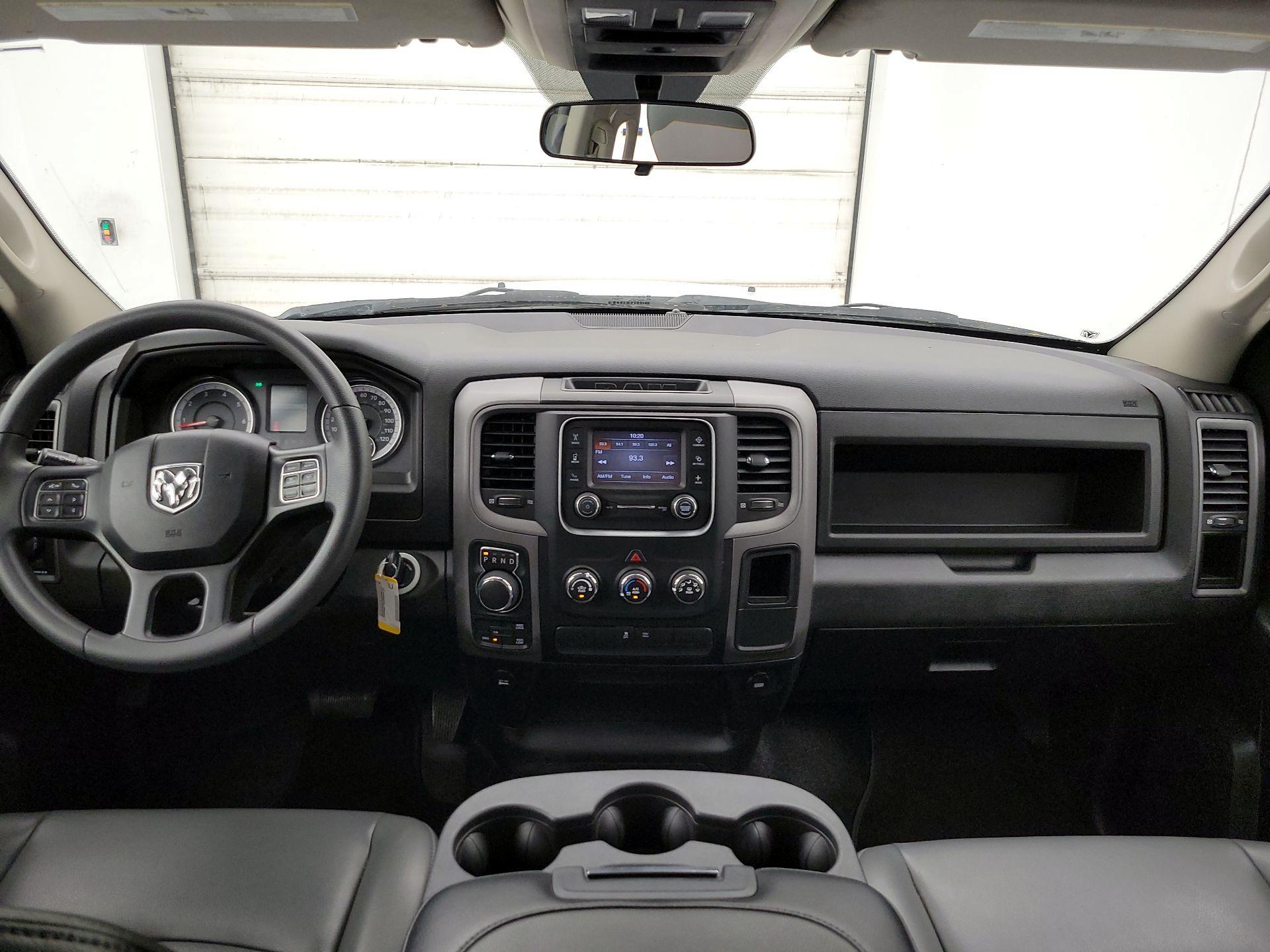 Thumbnail: 2022 RAM 1500 Classic - 9