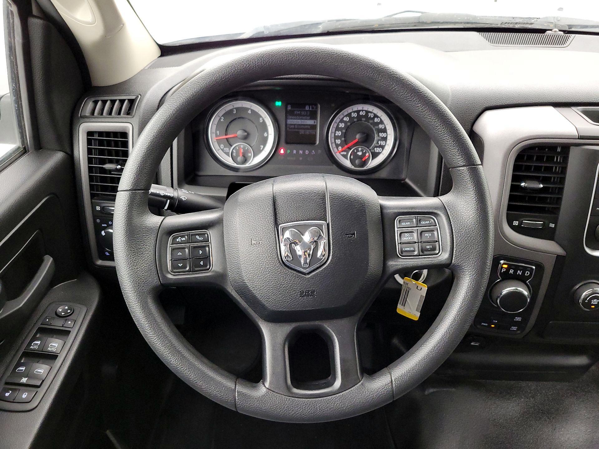 Thumbnail: 2022 RAM 1500 Classic - 10