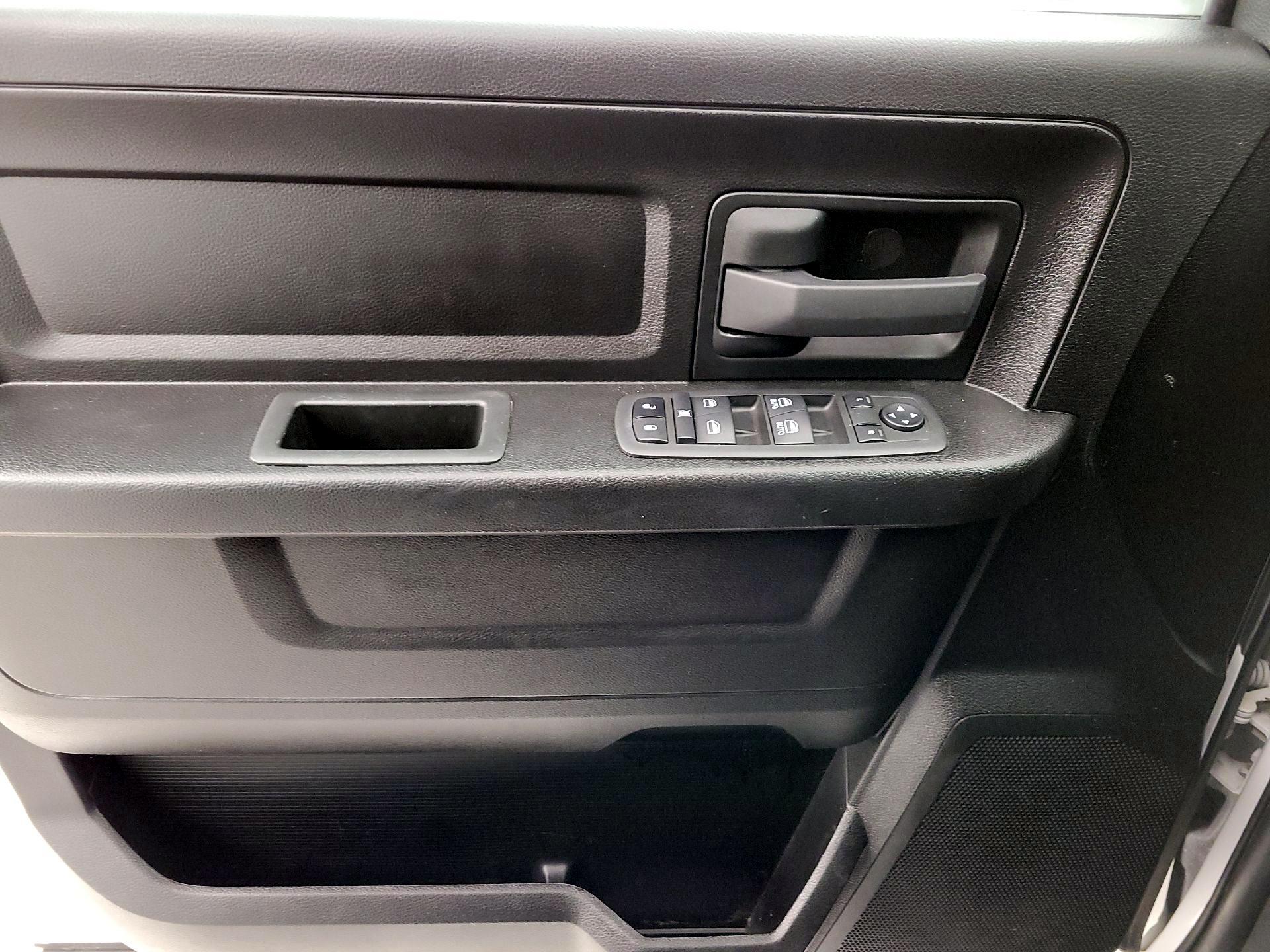 Thumbnail: 2022 RAM 1500 Classic - 12