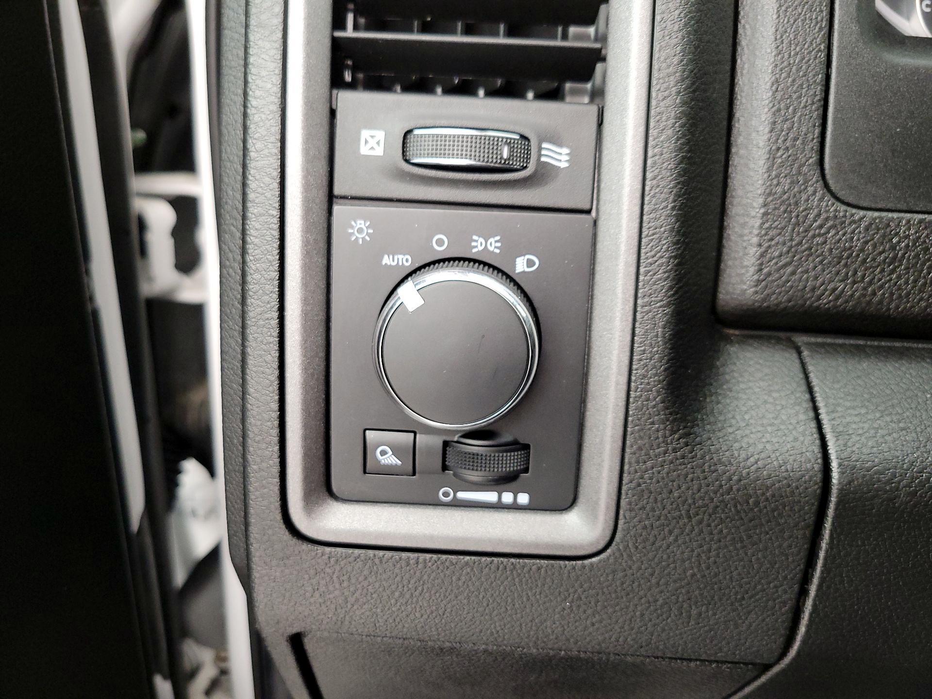 Thumbnail: 2022 RAM 1500 Classic - 13
