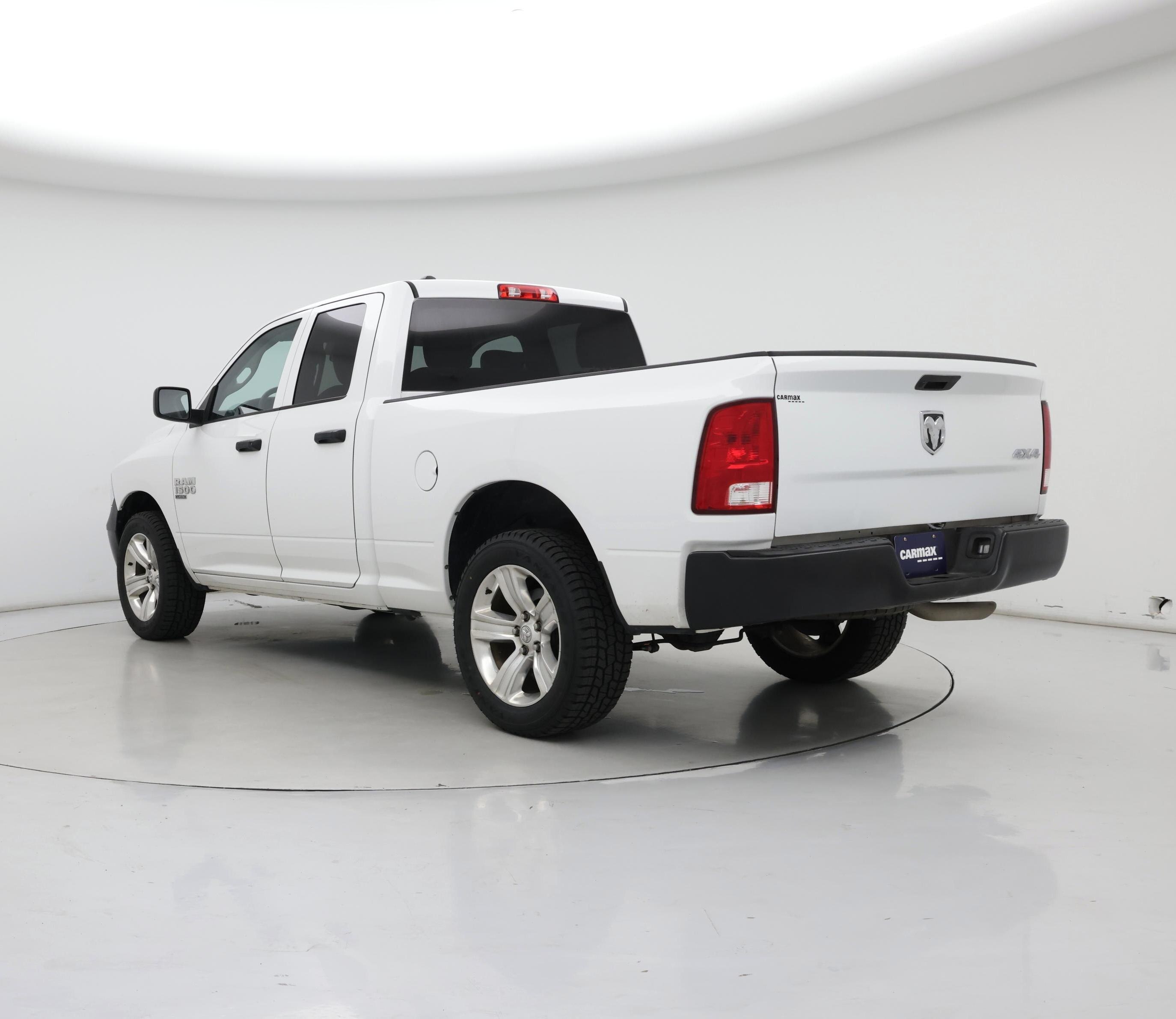 Thumbnail: 2022 RAM 1500 Classic - 2