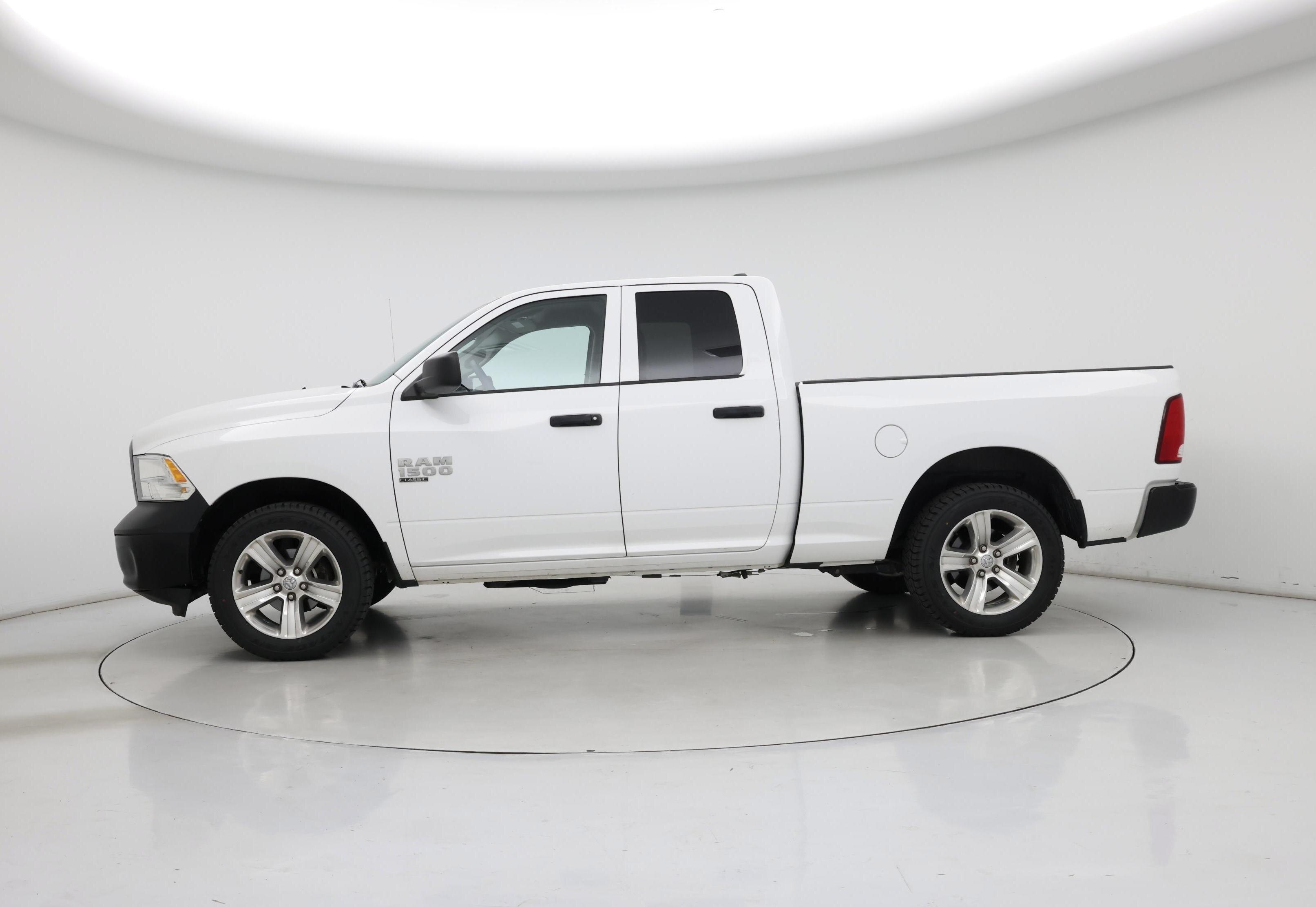 Thumbnail: 2022 RAM 1500 Classic - 3