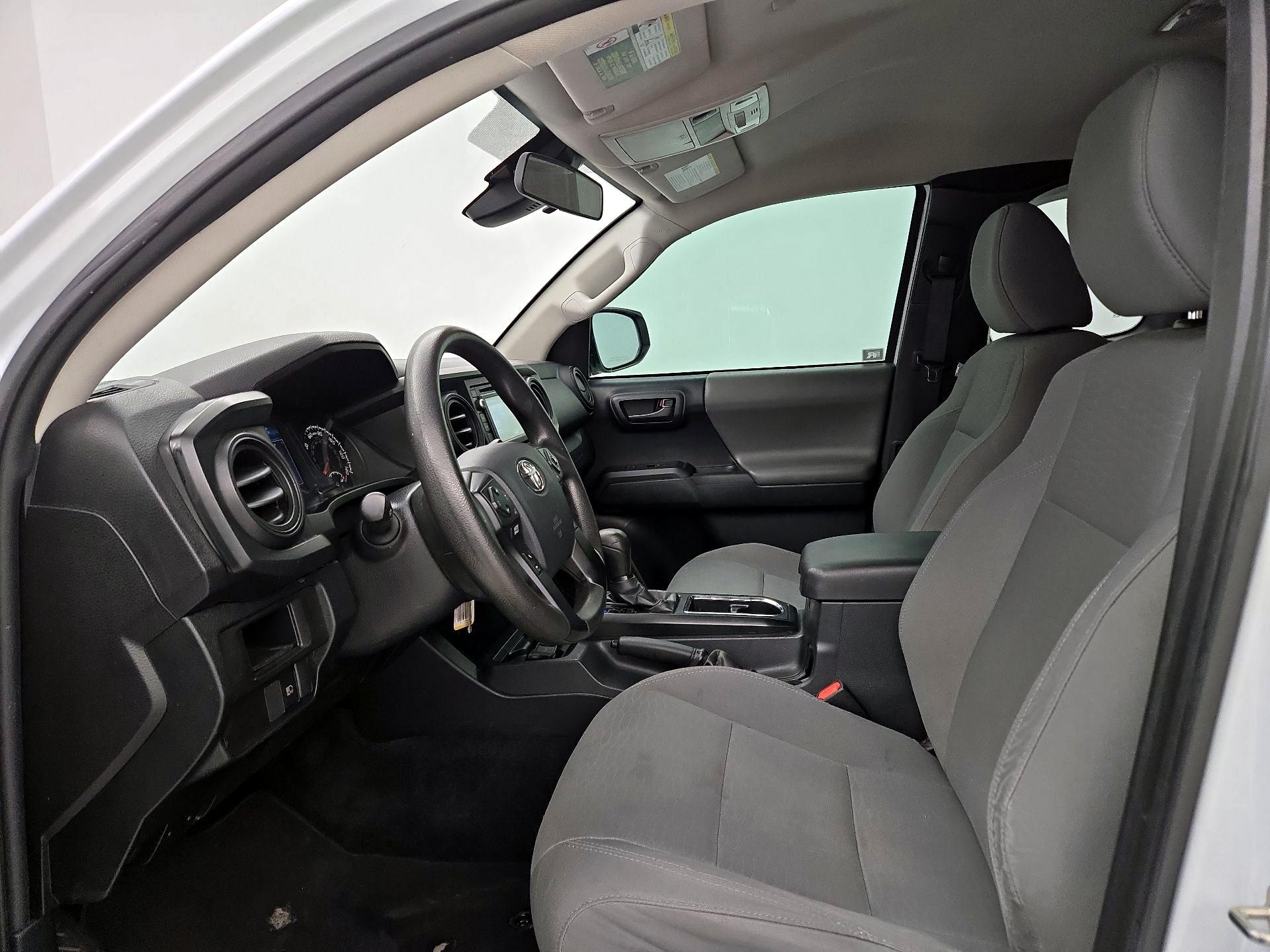 Thumbnail: 2019 Toyota Tacoma - 11