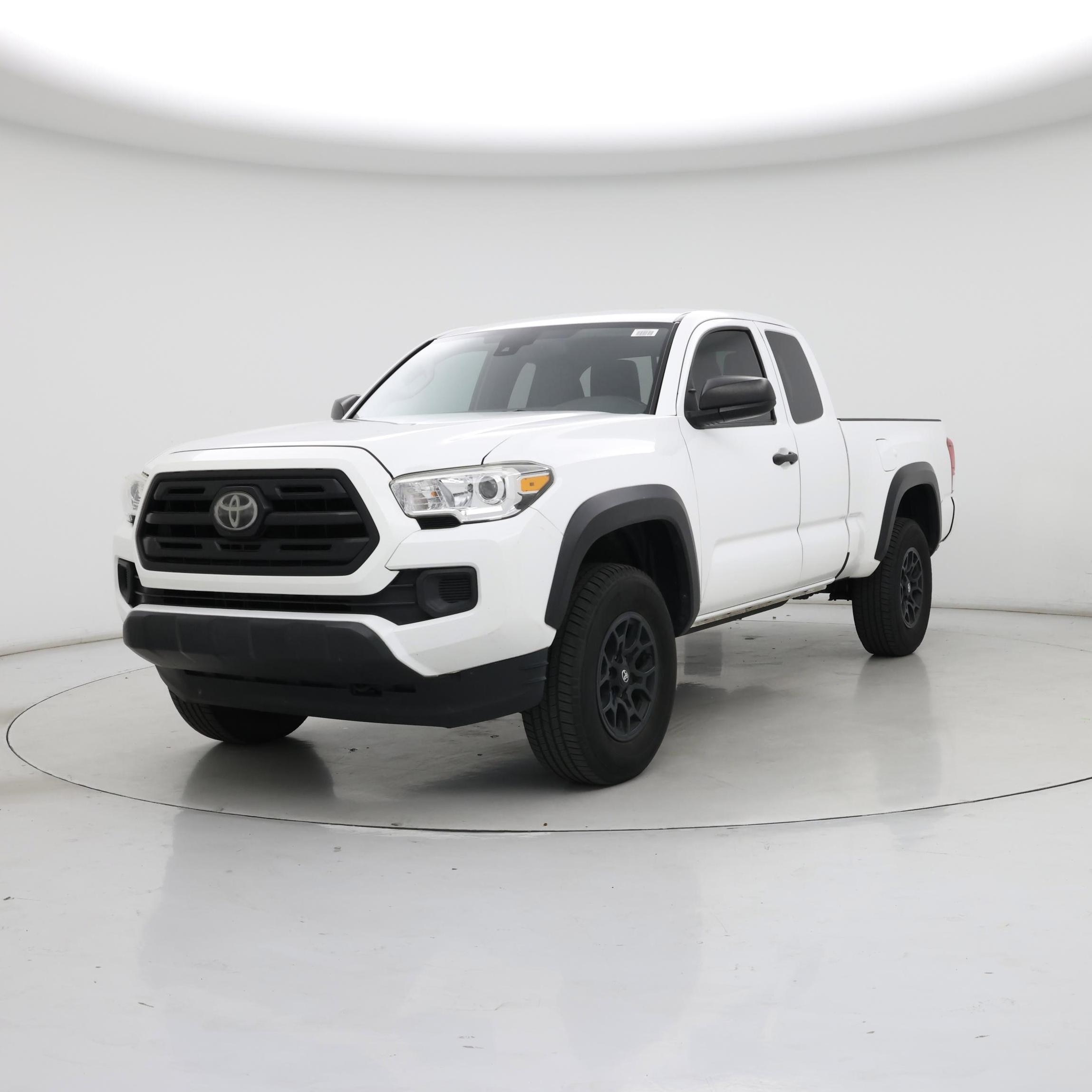 Thumbnail: 2019 Toyota Tacoma - 4