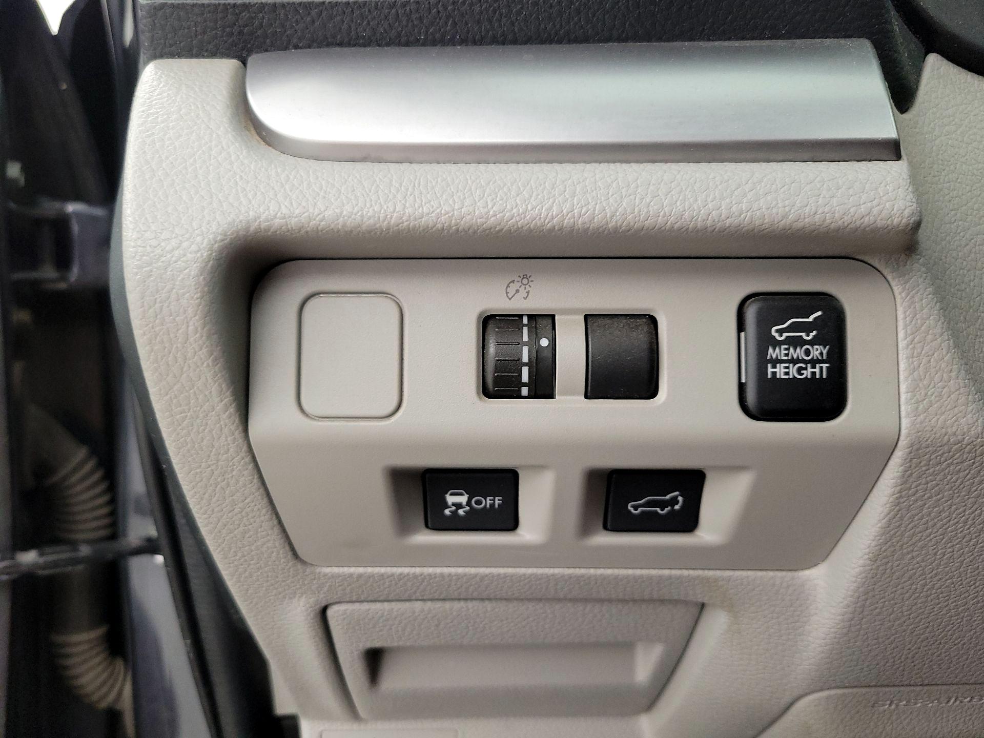 Thumbnail: 2015 Subaru Forester - 13