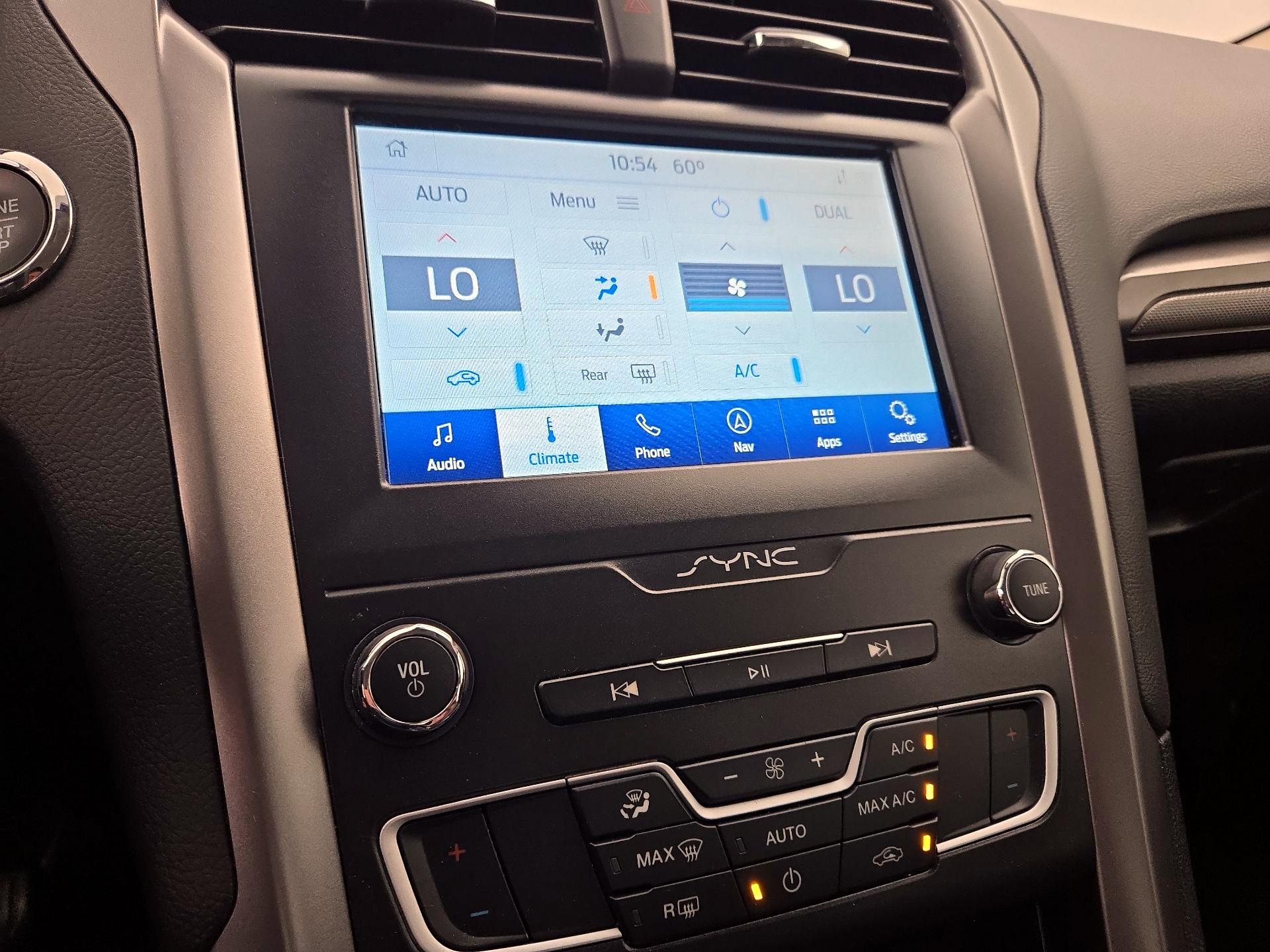 Thumbnail: 2020 Ford Fusion - 17