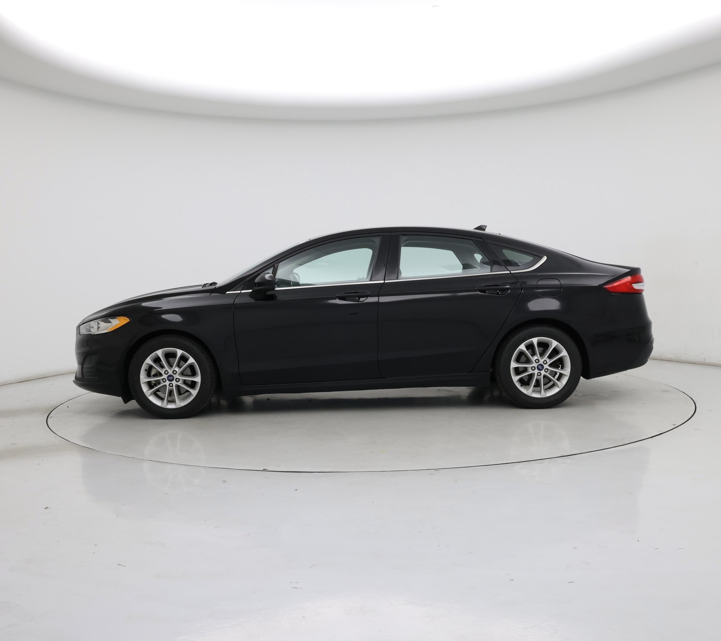 Thumbnail: 2020 Ford Fusion - 3