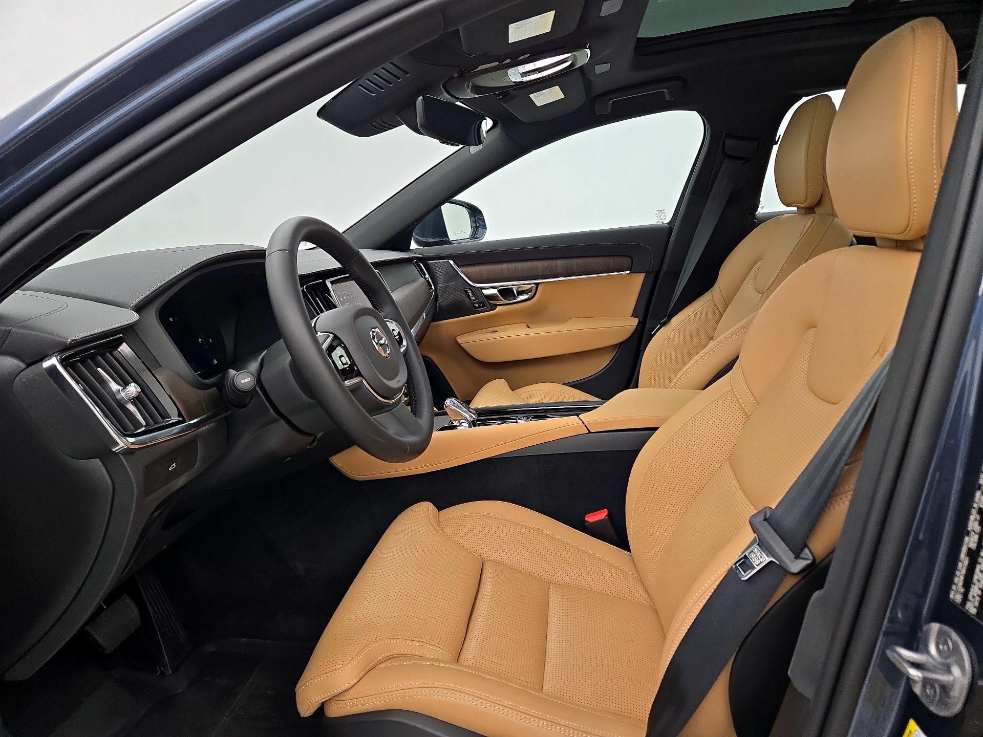 Thumbnail: 2024 Volvo S90 - 11