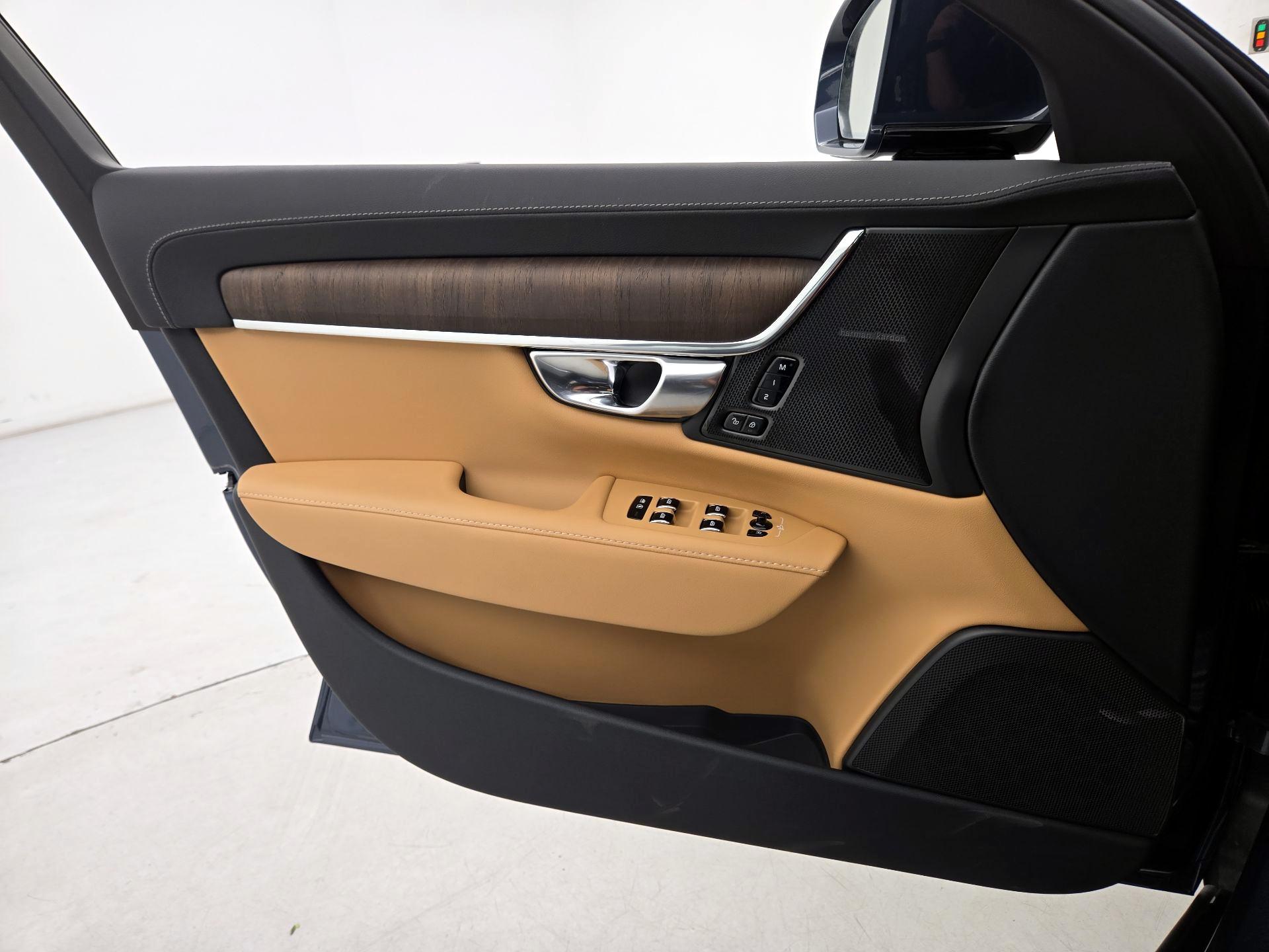 Thumbnail: 2024 Volvo S90 - 12
