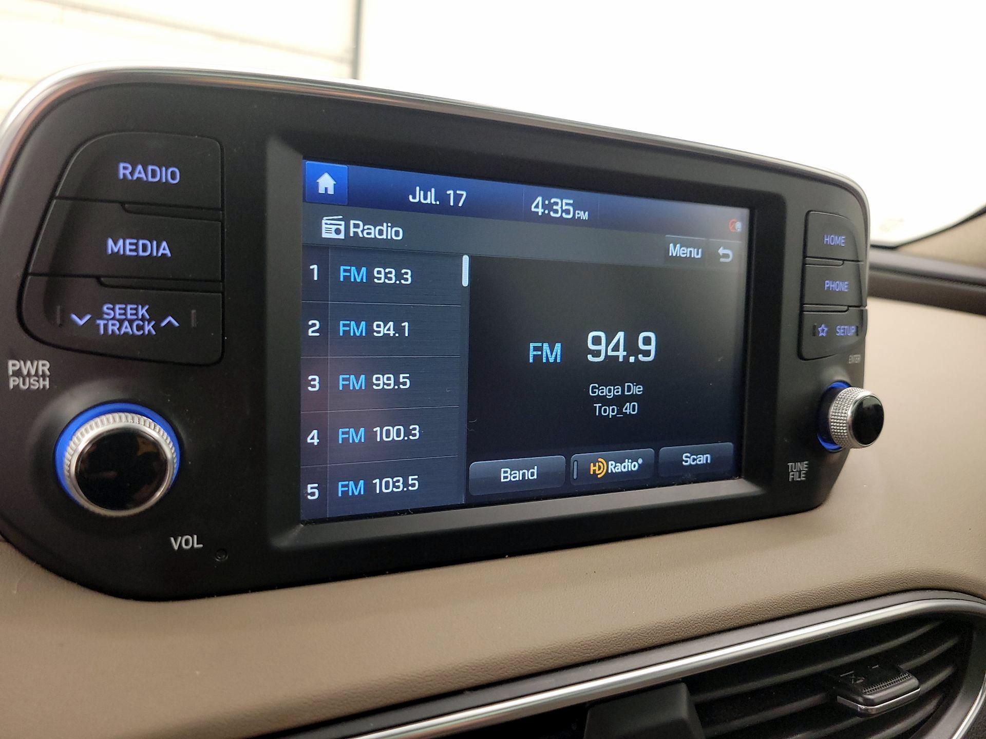 Thumbnail: 2020 Hyundai Santa Fe - 15
