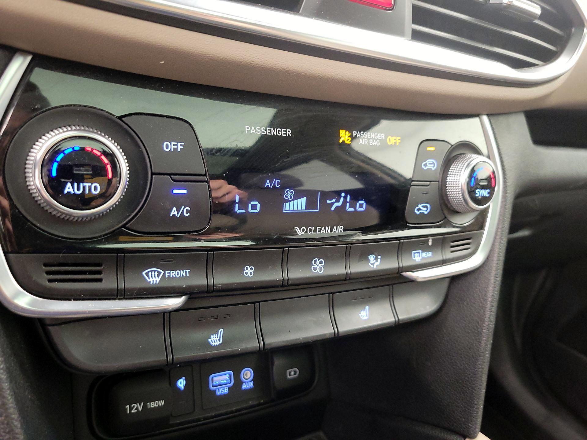 Thumbnail: 2020 Hyundai Santa Fe - 16