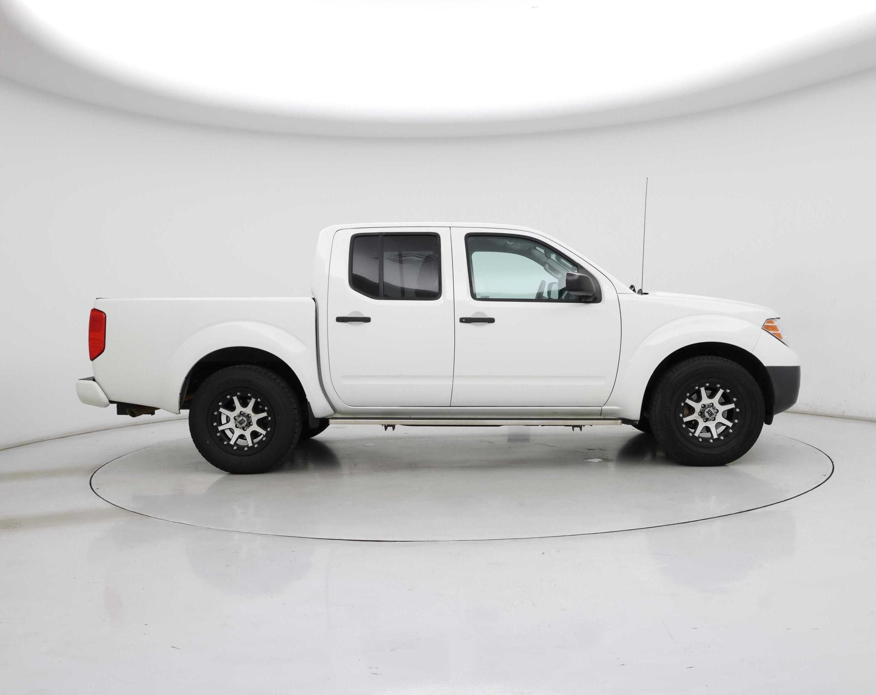 Thumbnail: 2017 Nissan Frontier - 7