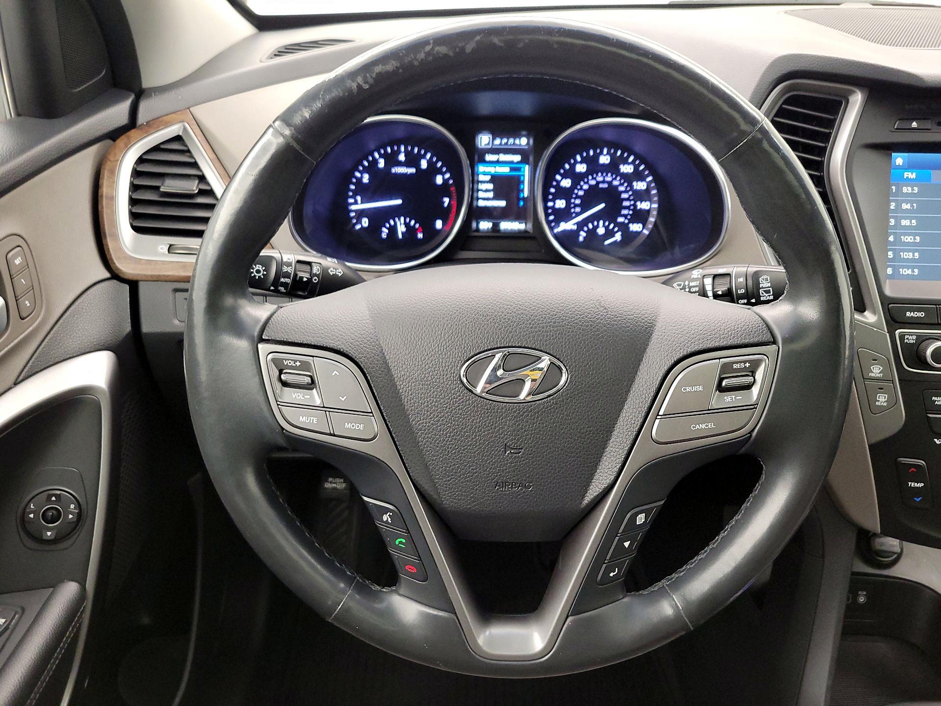 Thumbnail: 2018 Hyundai Santa Fe - 10