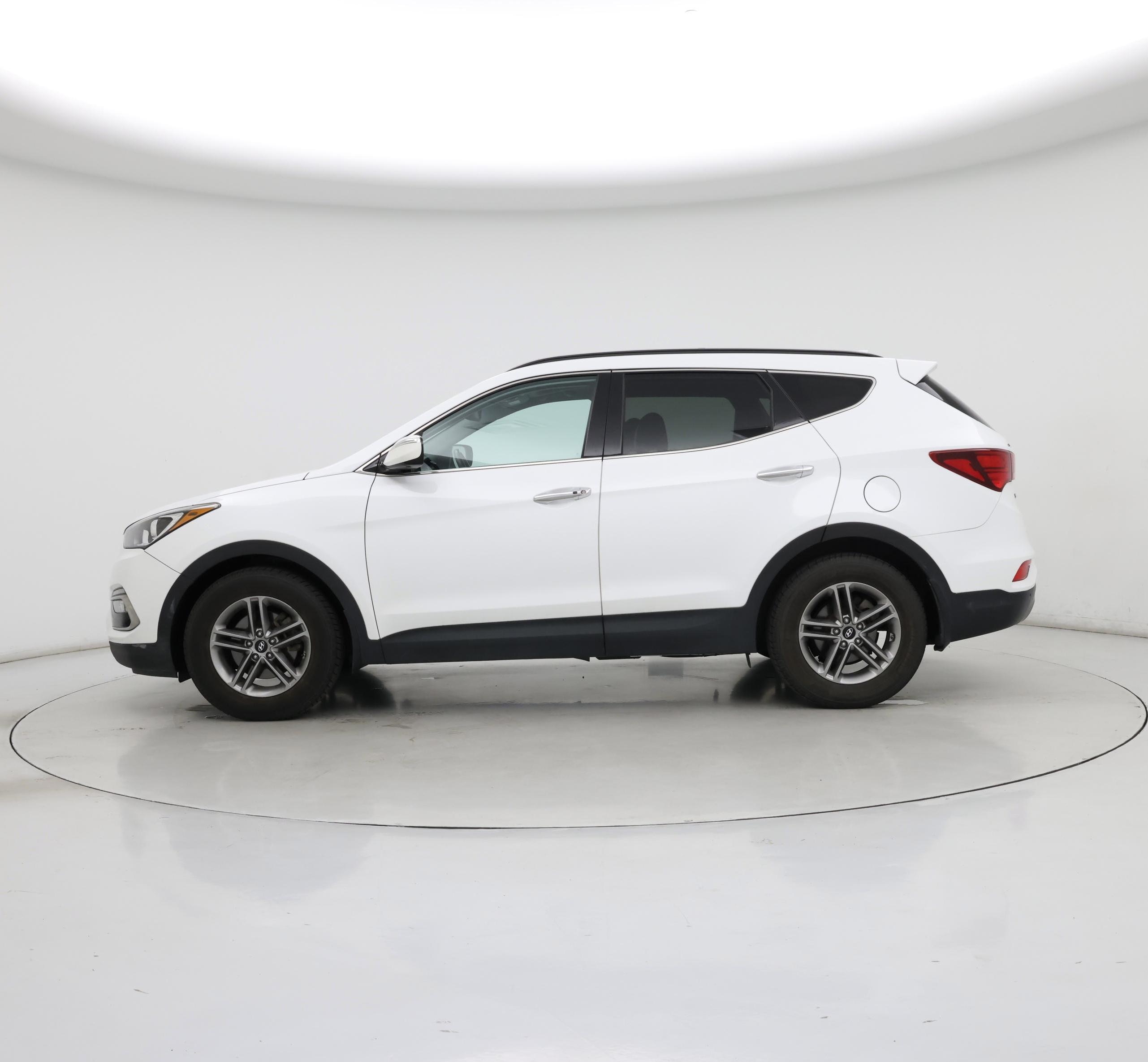 Thumbnail: 2018 Hyundai Santa Fe - 3