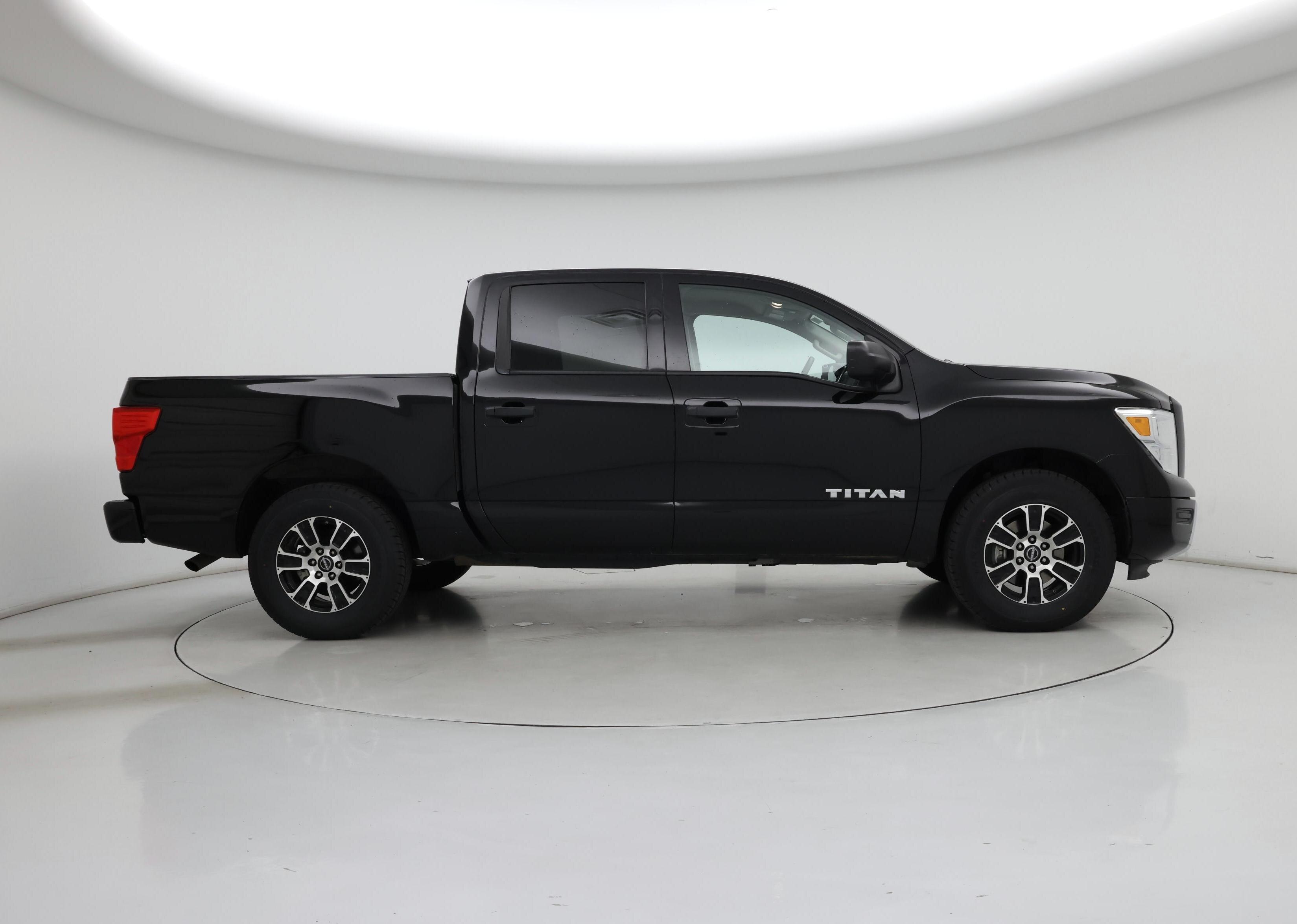 Thumbnail: 2023 Nissan Titan - 7