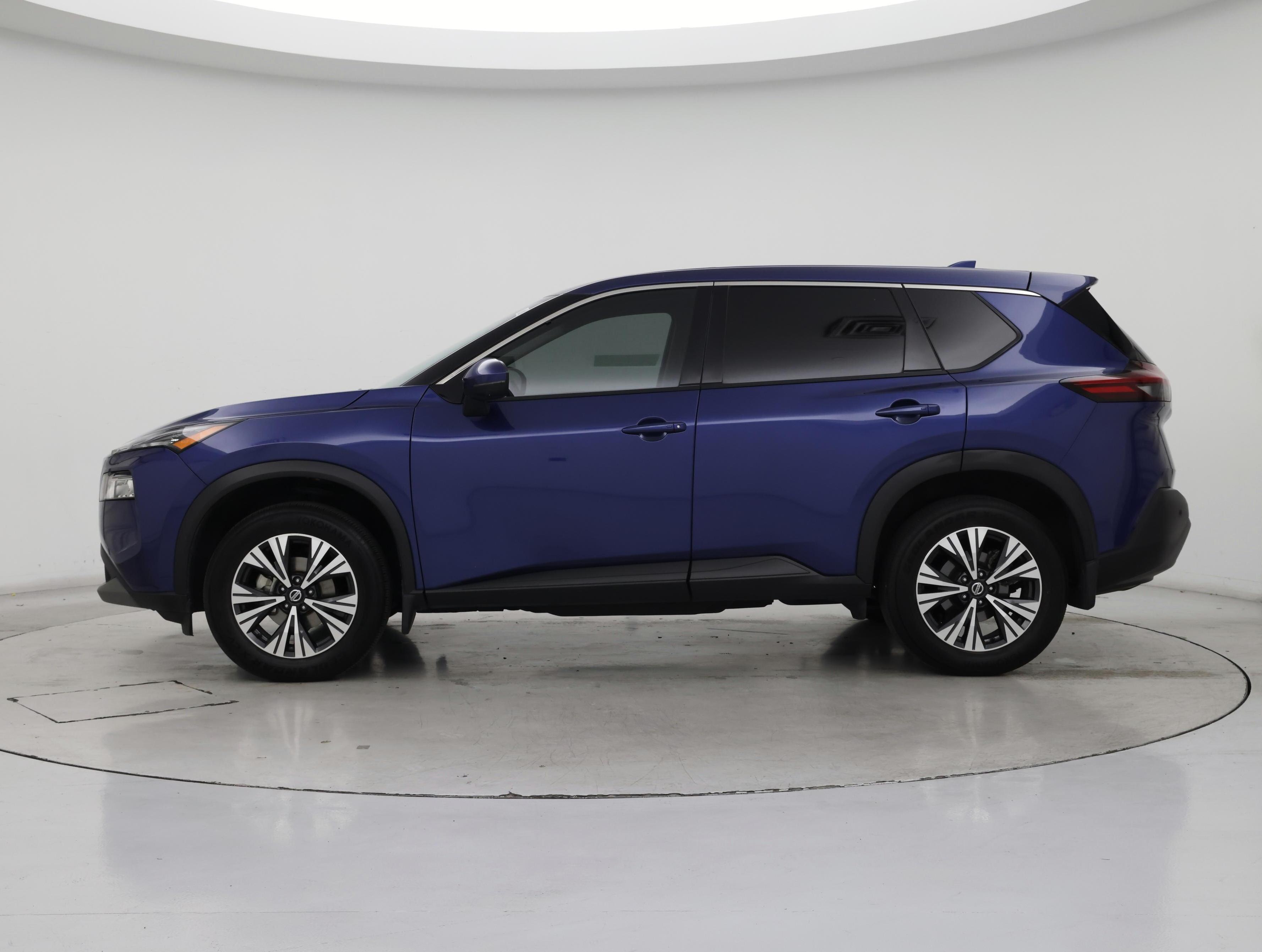 Thumbnail: 2021 Nissan Rogue - 3