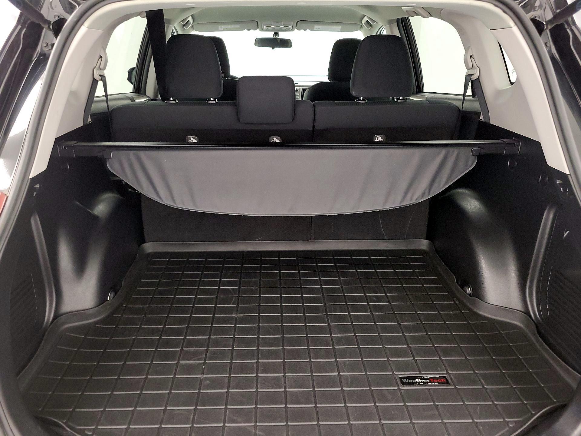 Thumbnail: 2015 Toyota RAV4 - 20