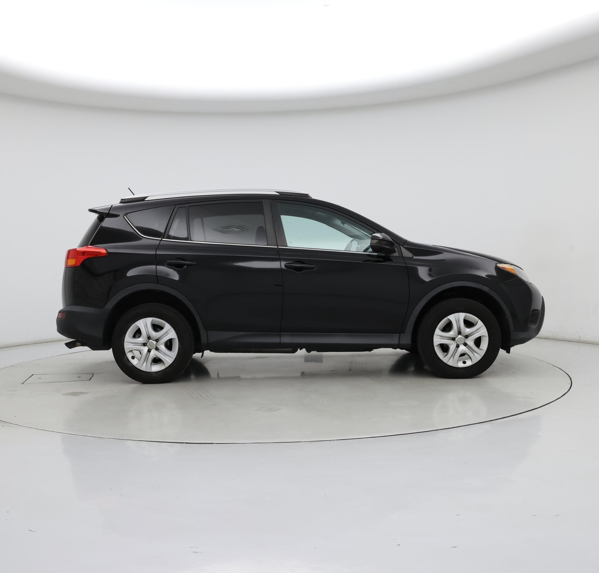 Thumbnail: 2015 Toyota RAV4 - 7
