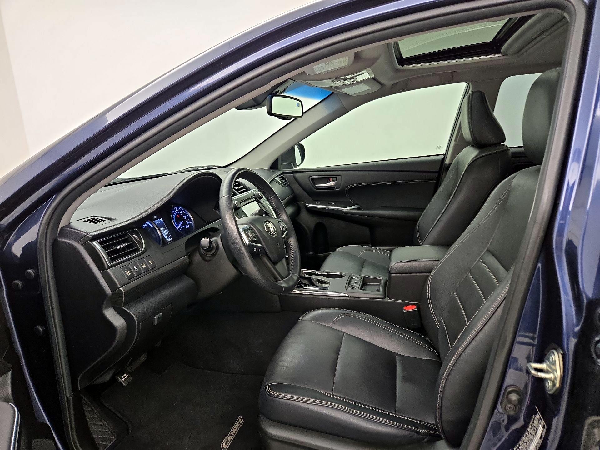 Thumbnail: 2016 Toyota Camry - 11