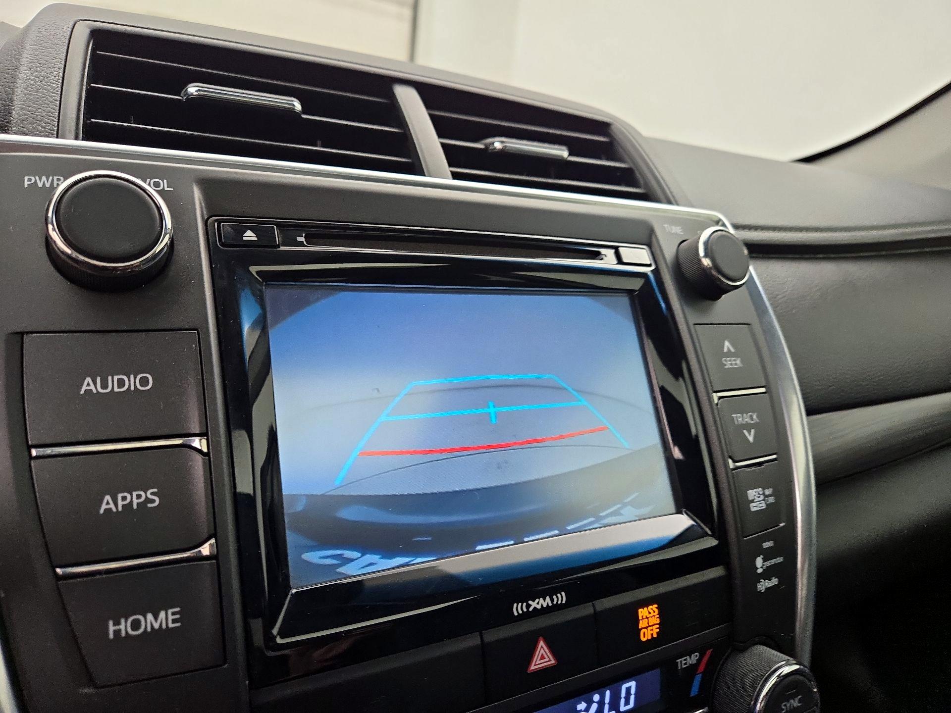 Thumbnail: 2016 Toyota Camry - 14