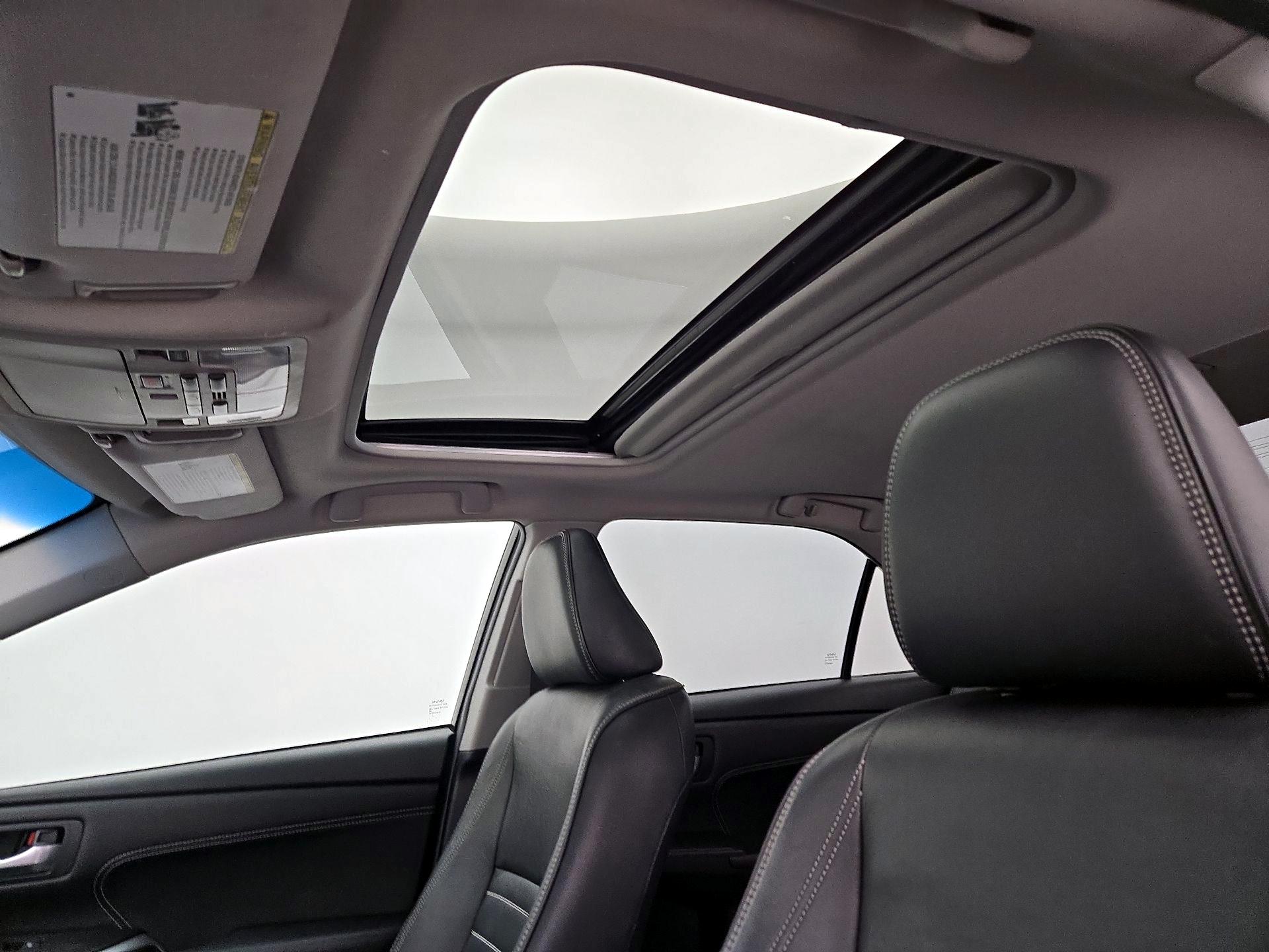 Thumbnail: 2016 Toyota Camry - 19