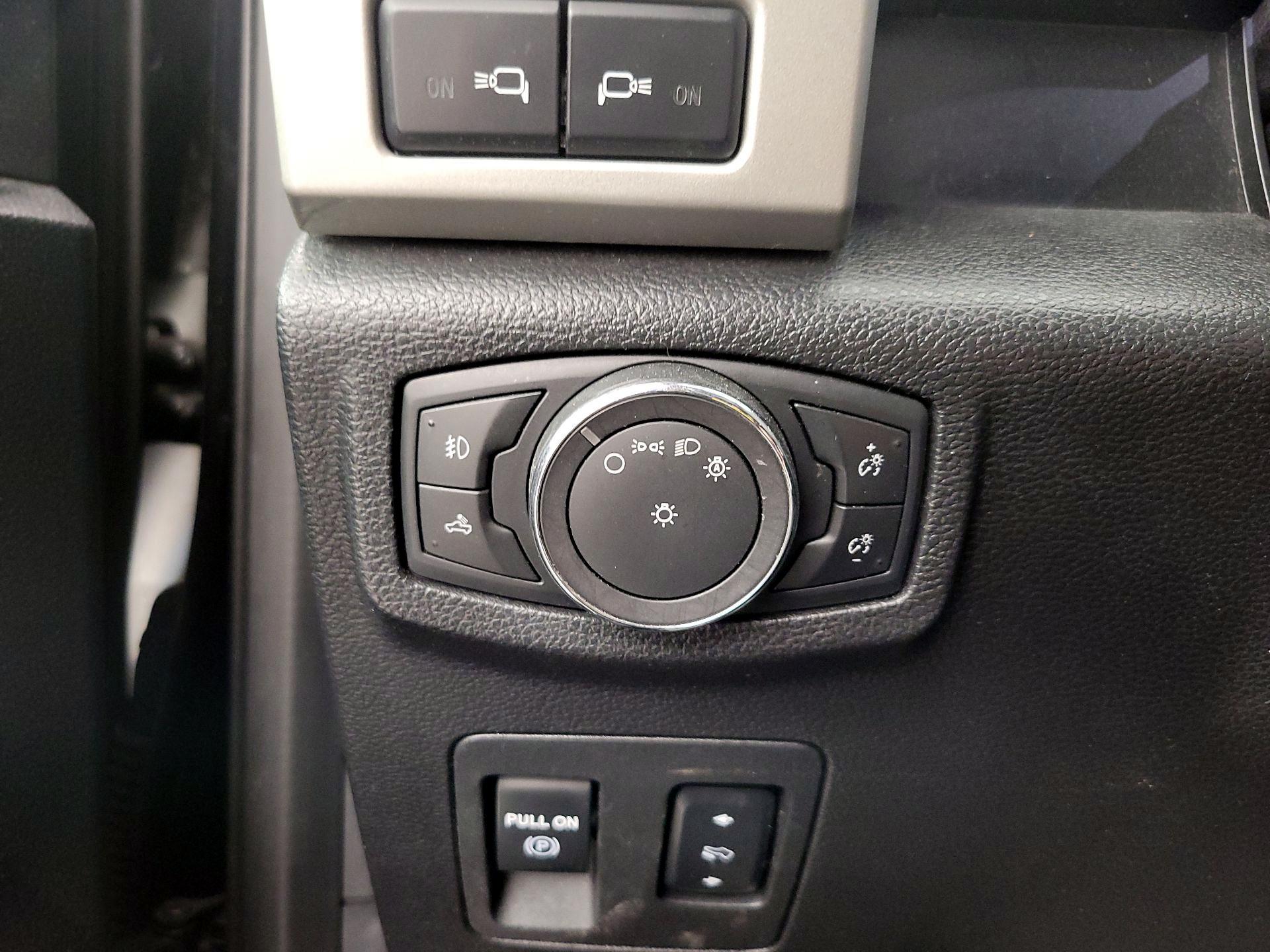 Thumbnail: 2018 Ford F-150 - 13
