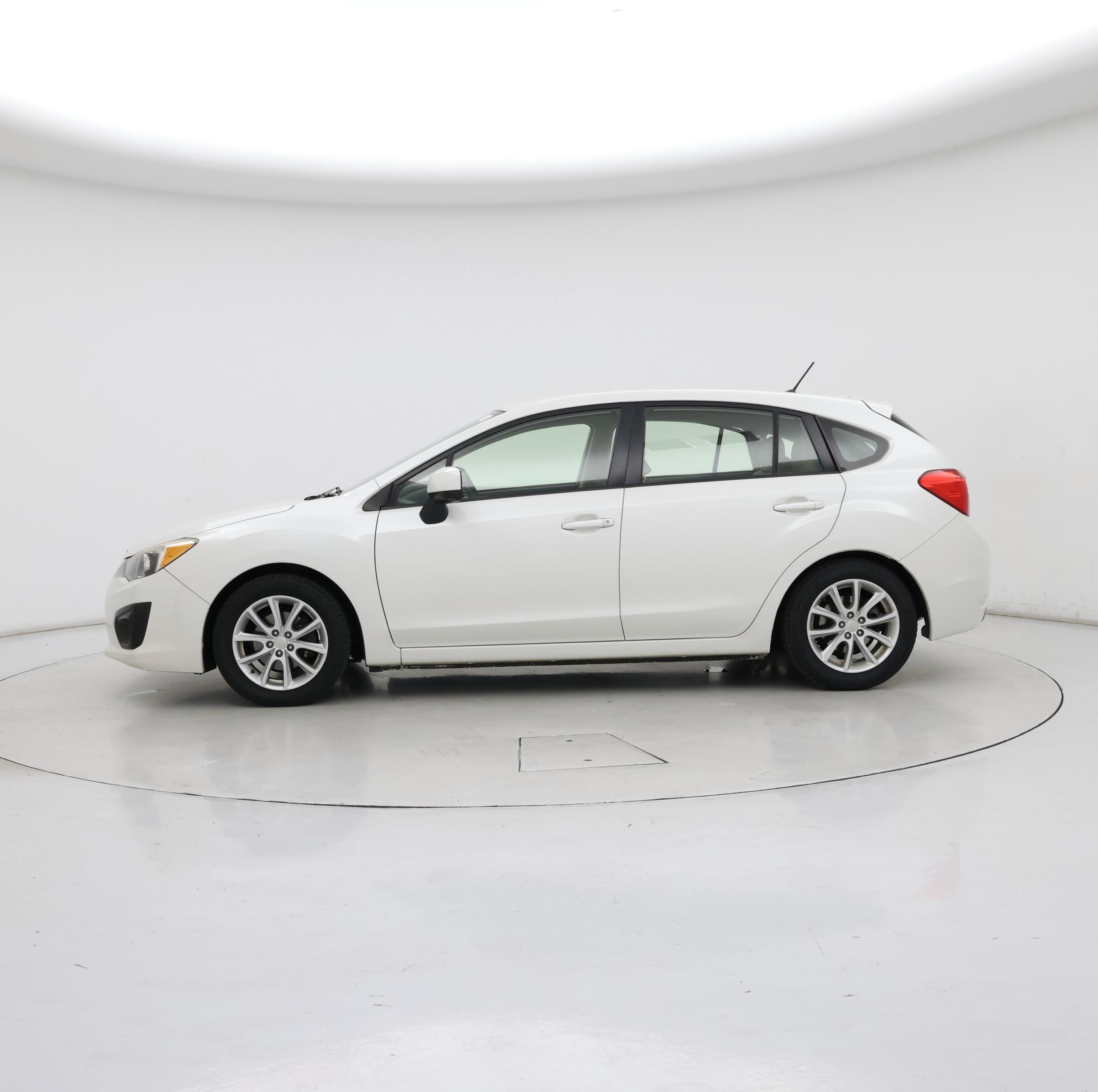 Thumbnail: 2014 Subaru Impreza - 3