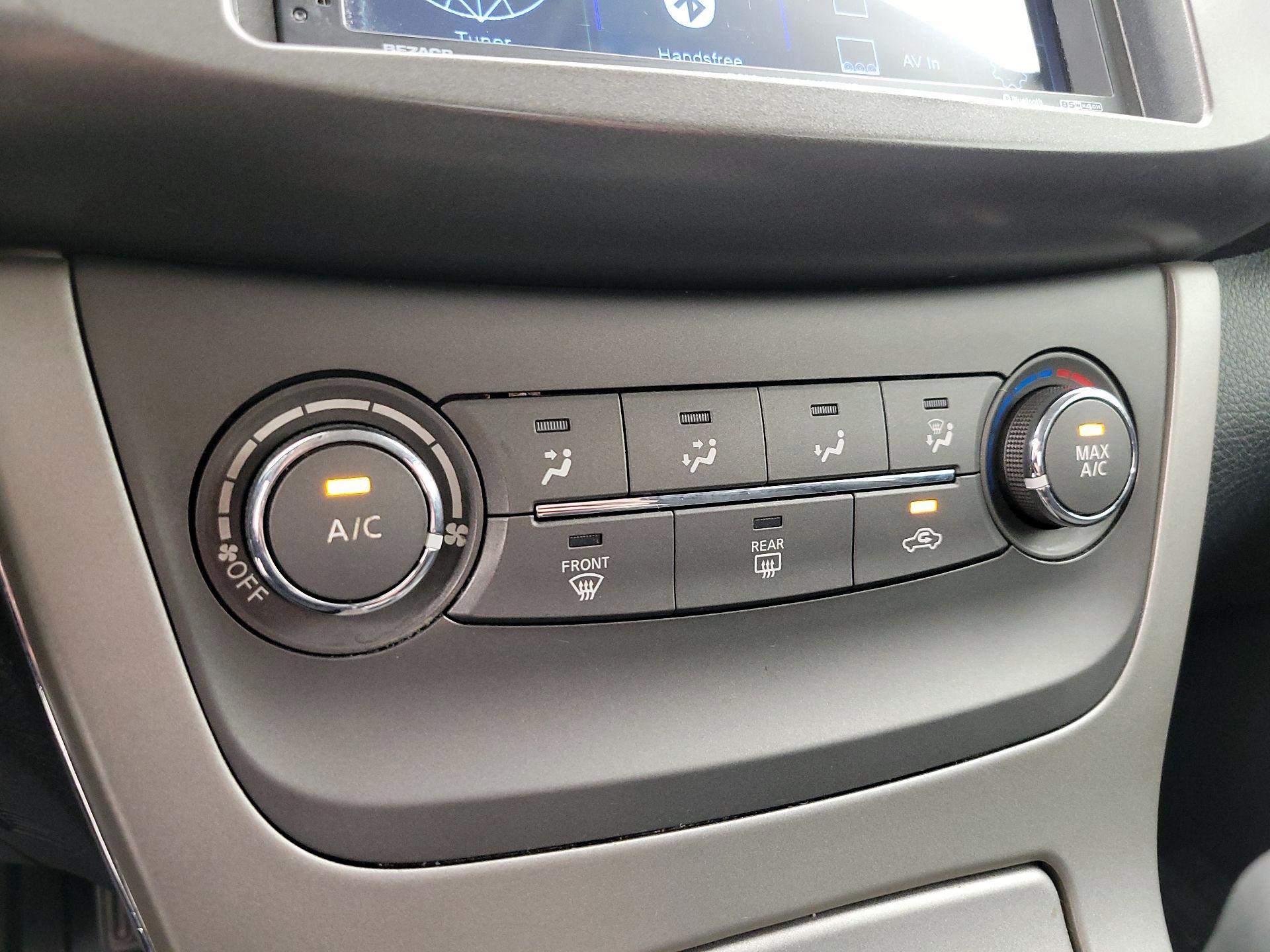 Thumbnail: 2013 Nissan Sentra - 15