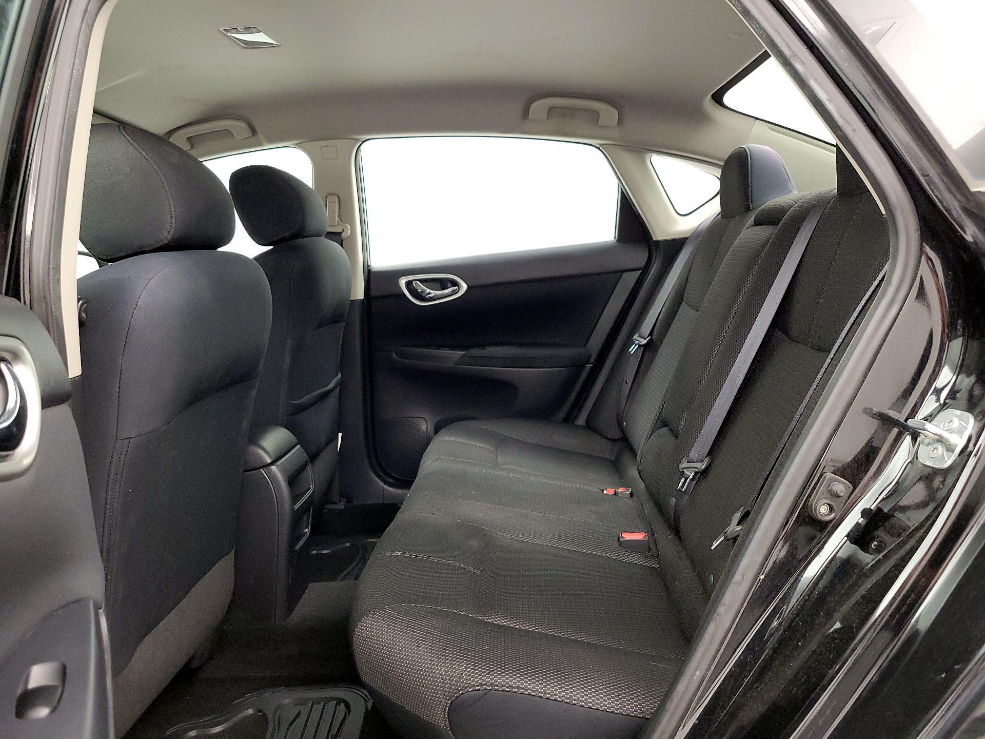 Thumbnail: 2013 Nissan Sentra - 18