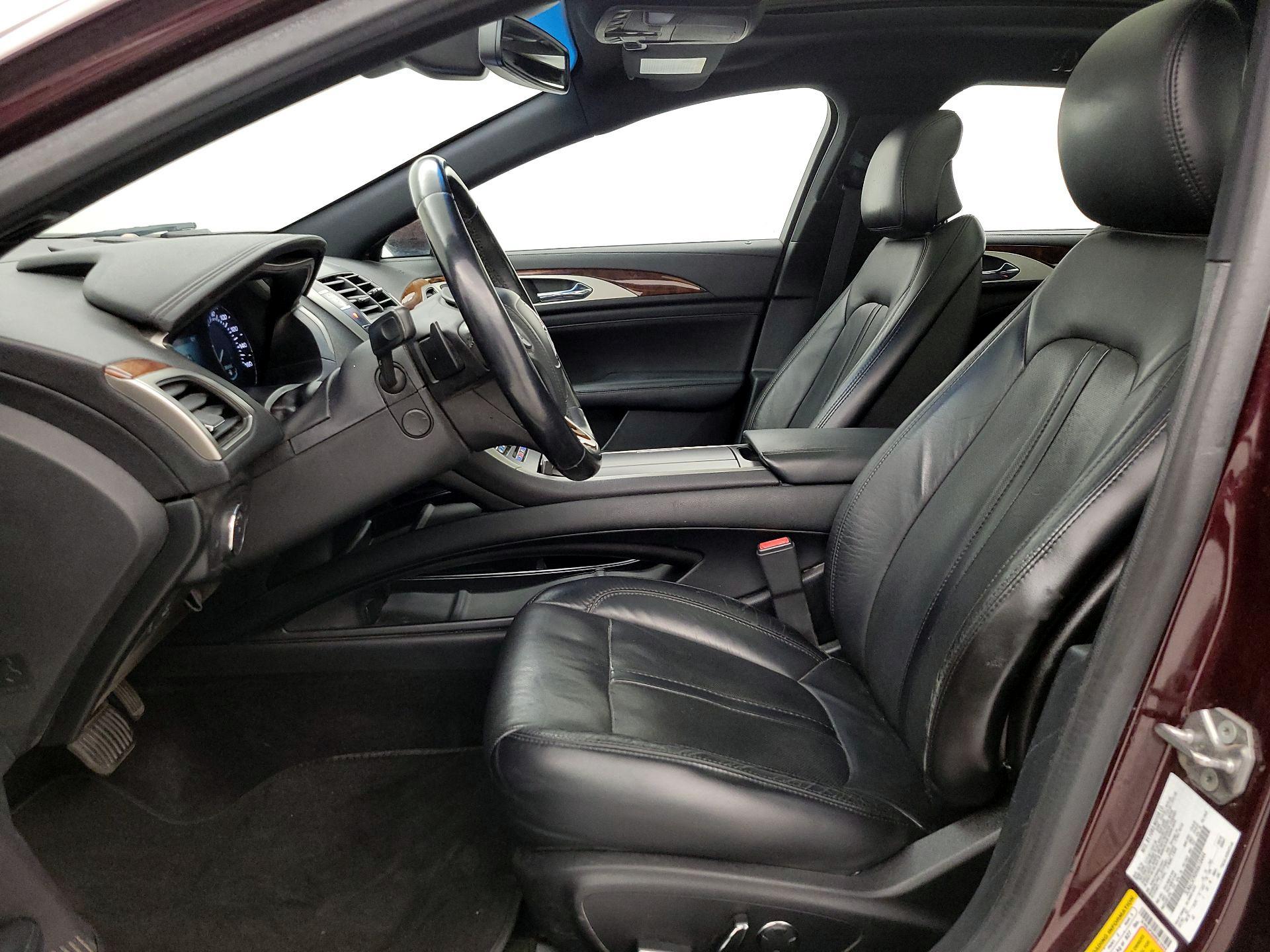 Thumbnail: 2017 Lincoln MKZ - 11