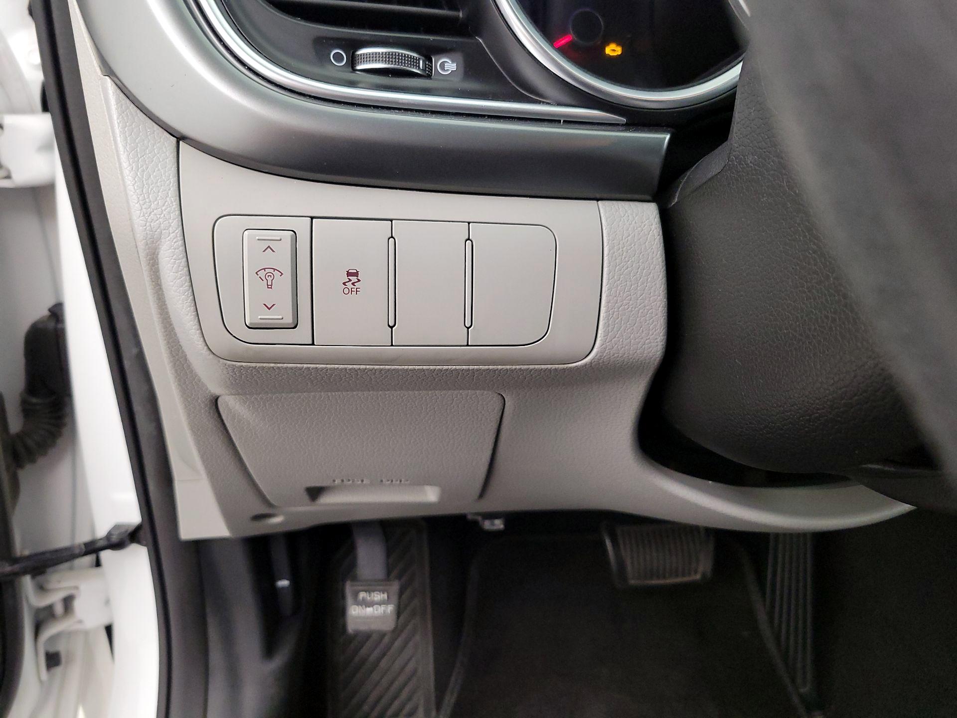 Thumbnail: 2014 Kia Optima - 13
