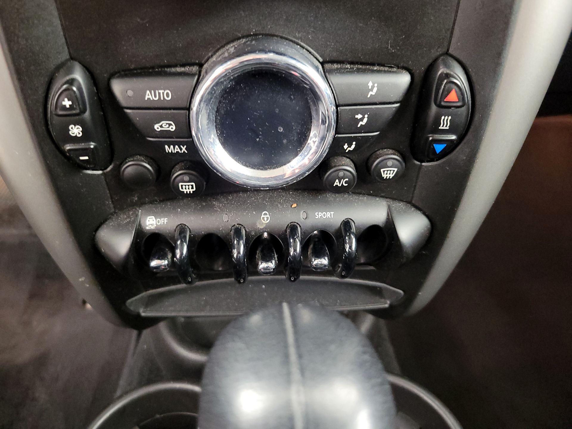 Thumbnail: 2015 MINI Cooper Paceman - 14