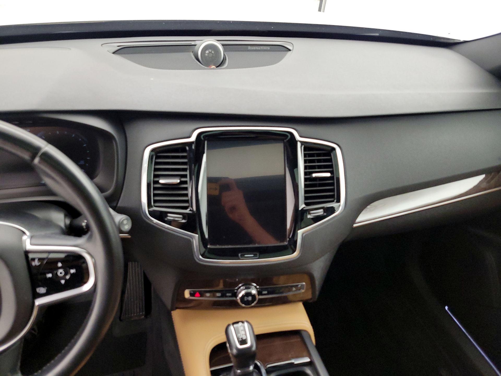 Thumbnail: 2017 Volvo XC90 - 9