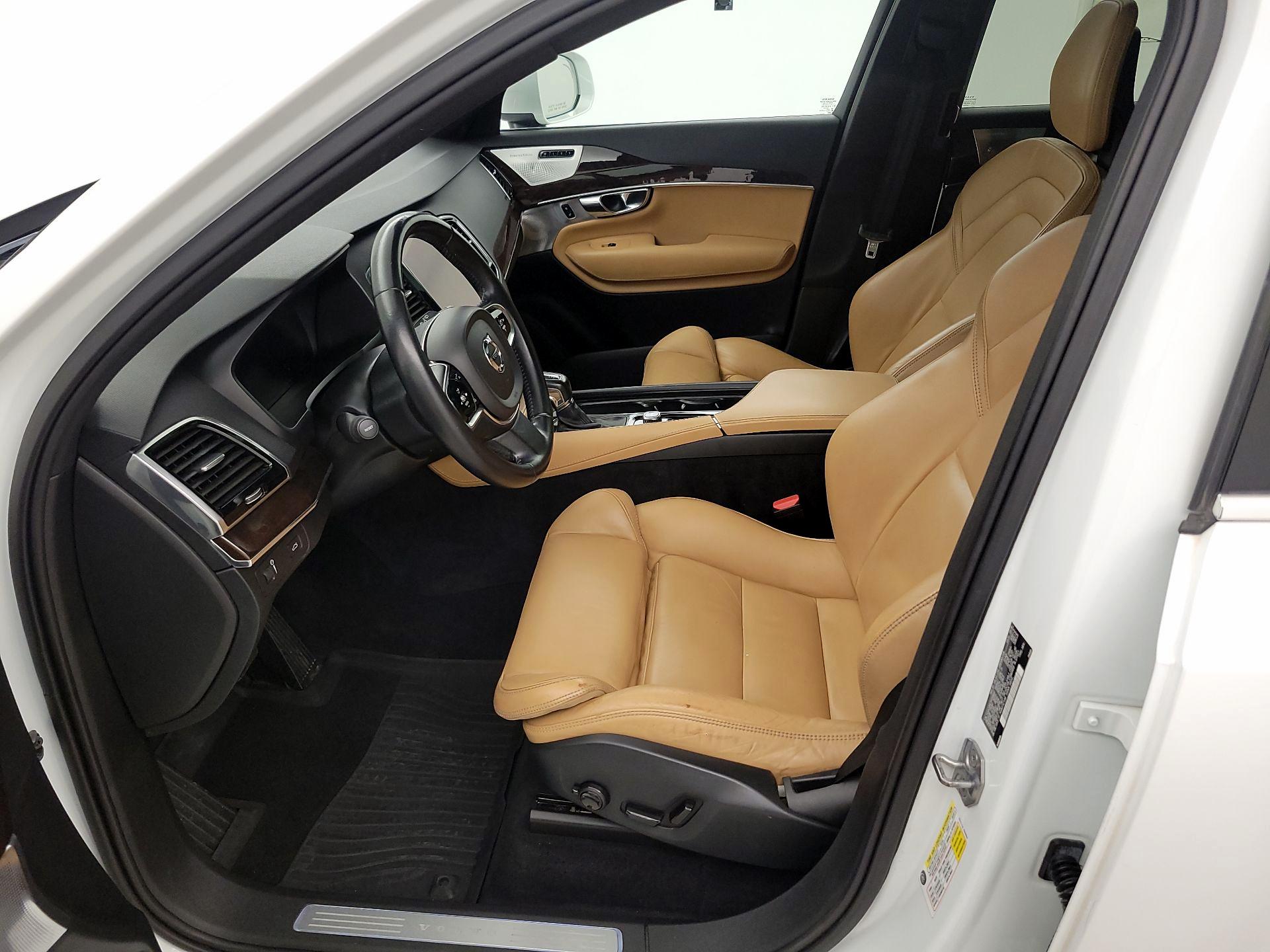Thumbnail: 2017 Volvo XC90 - 11
