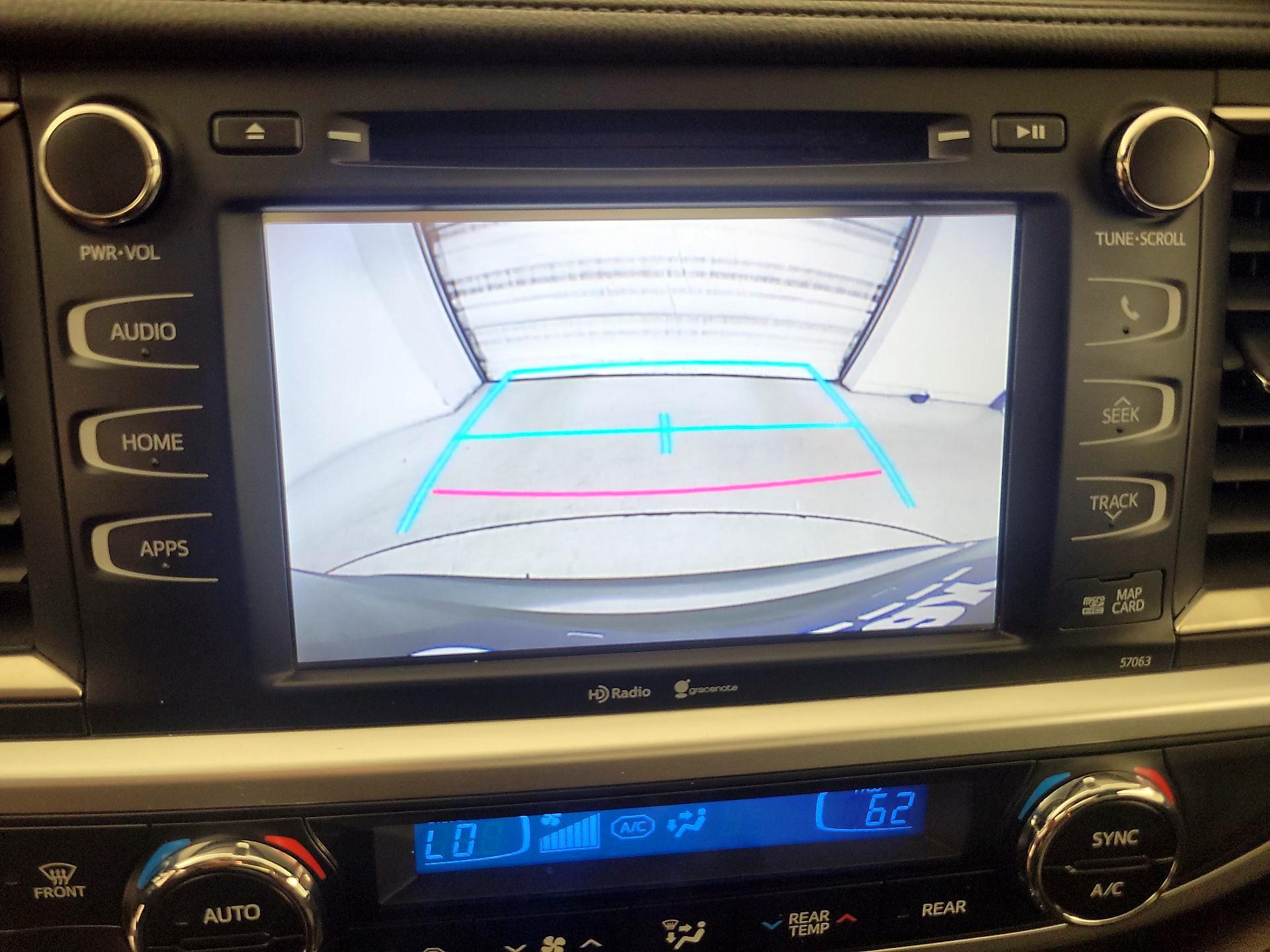 Thumbnail: 2015 Toyota Highlander - 14