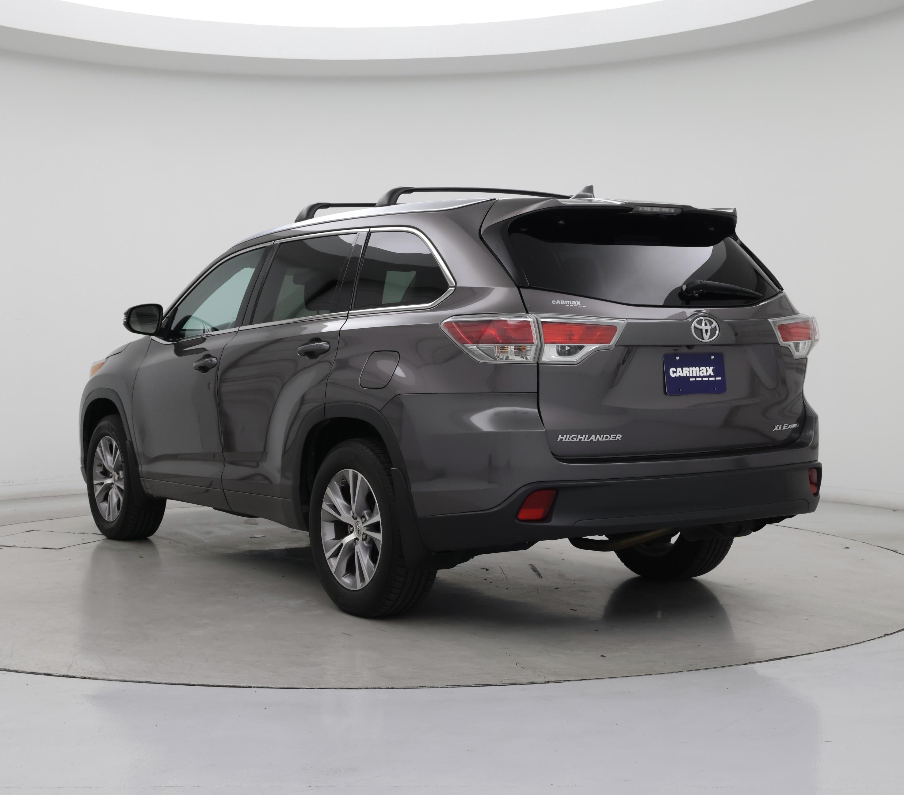Thumbnail: 2015 Toyota Highlander - 2