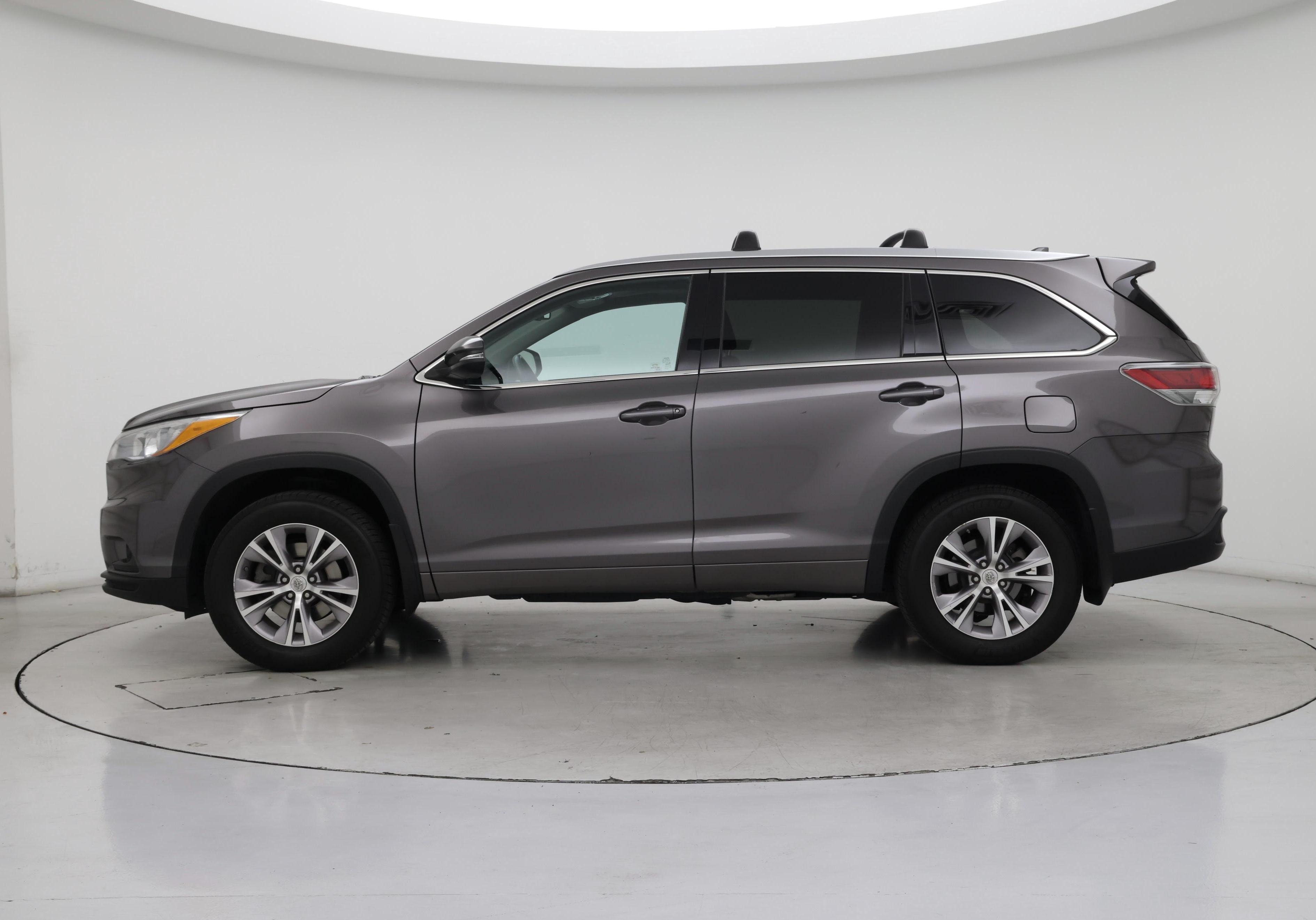 Thumbnail: 2015 Toyota Highlander - 3
